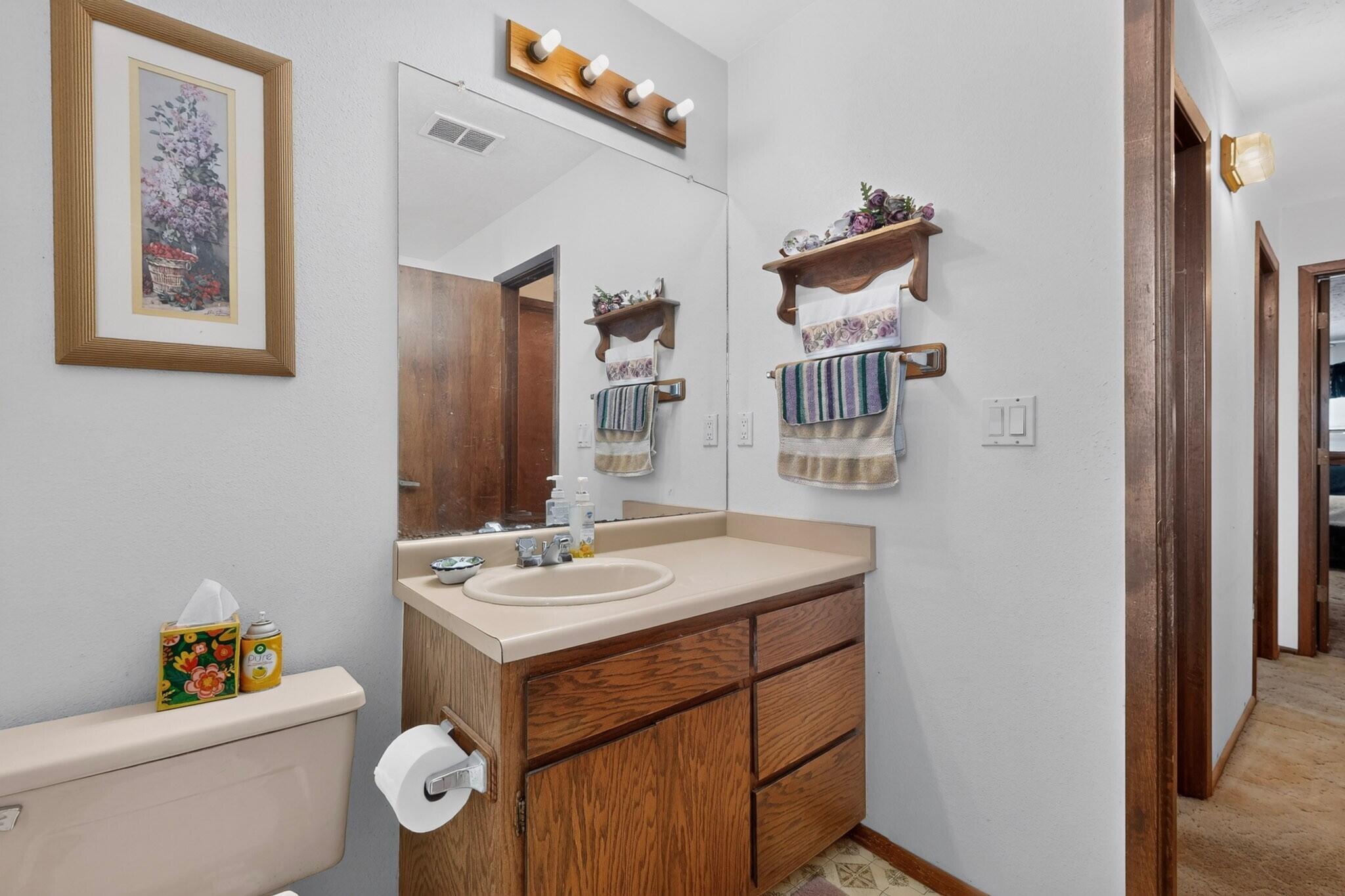 Photo 20 — 1328 Rio Grande Boulevard SW