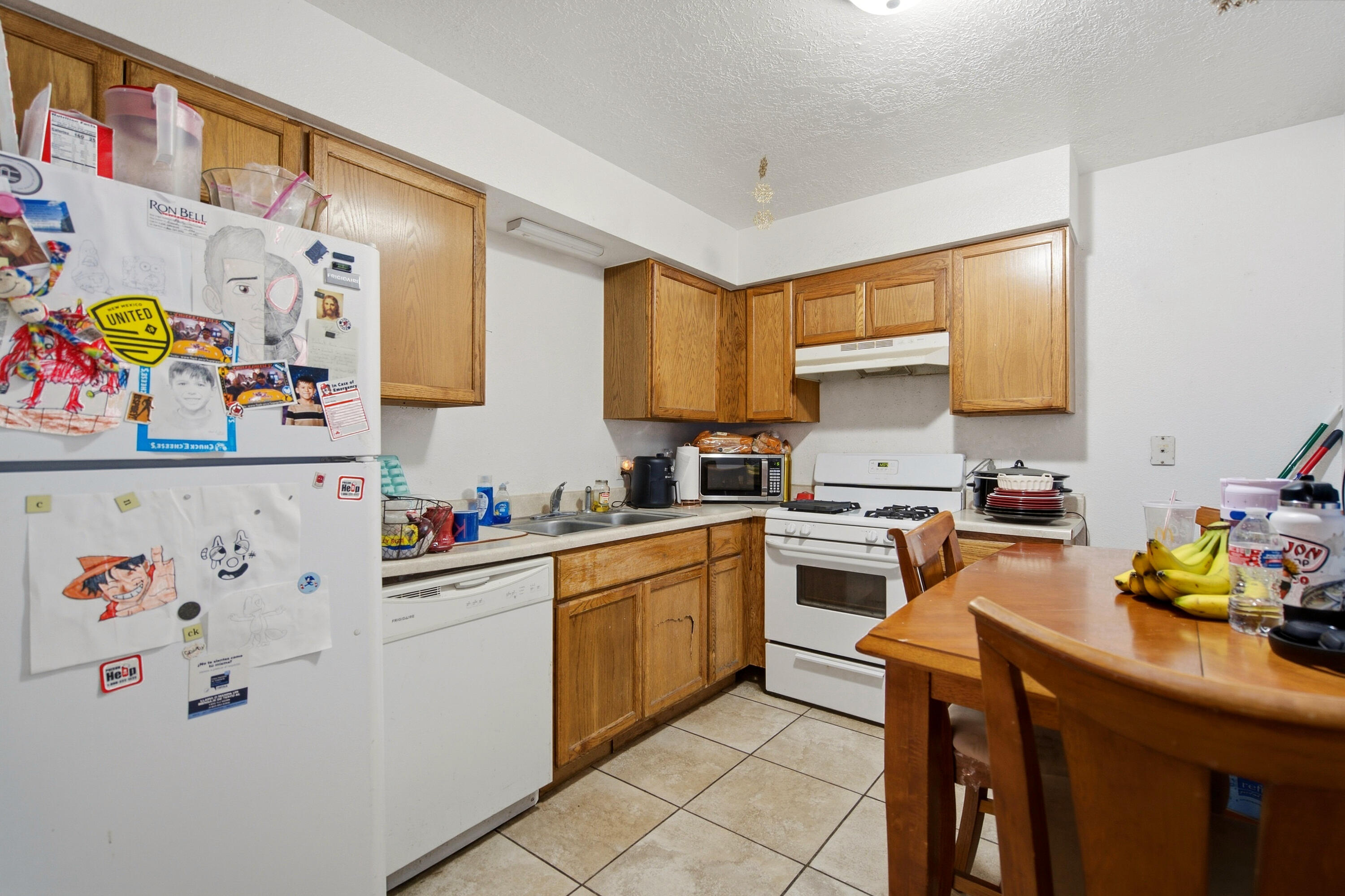 Photo 15 — 229 Hanosh Court SE 4