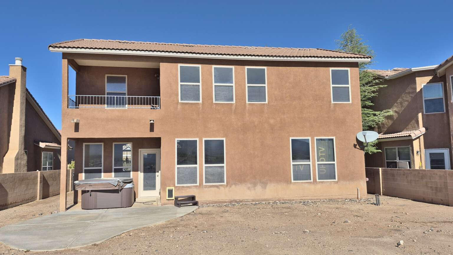 Photo 2 — 830 Vista Patron Drive