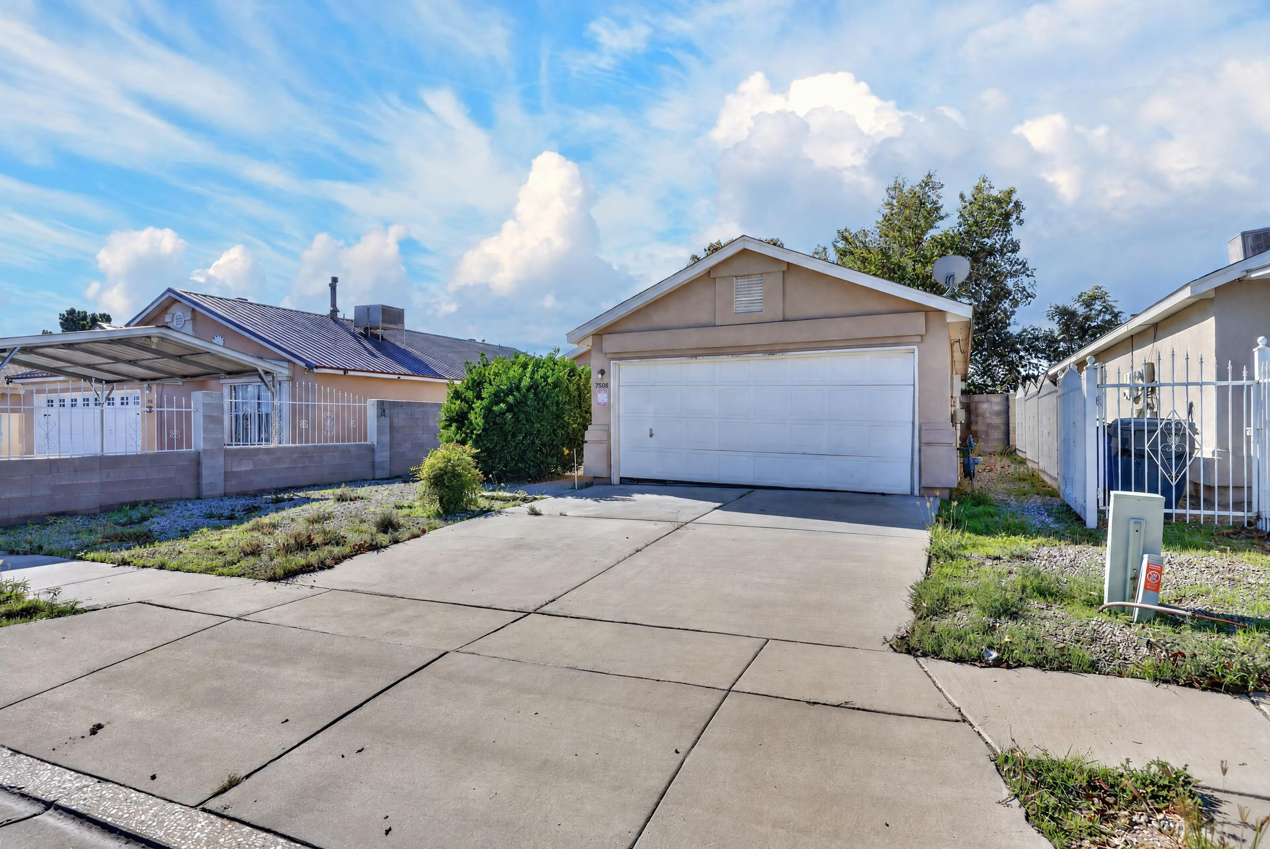 7508 Purple Fringe Road SW, Albuquerque, NM 87121