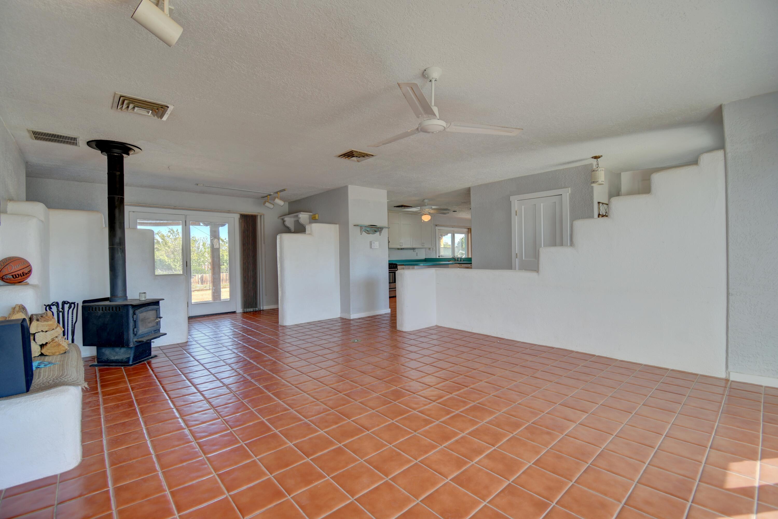 Photo 9 — 1301 Dulcinea Lane