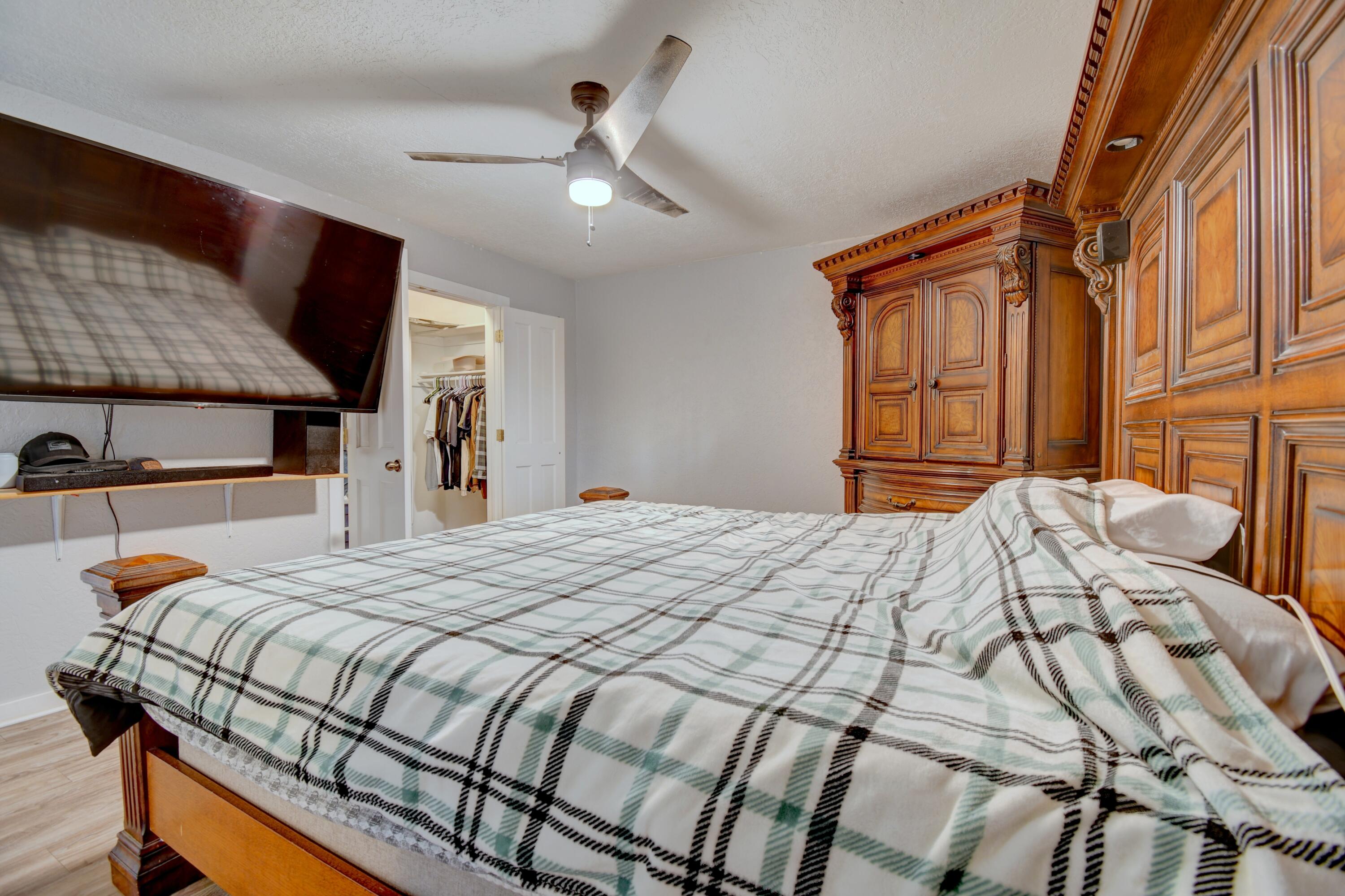 Photo 10 — 1301 Dulcinea Lane