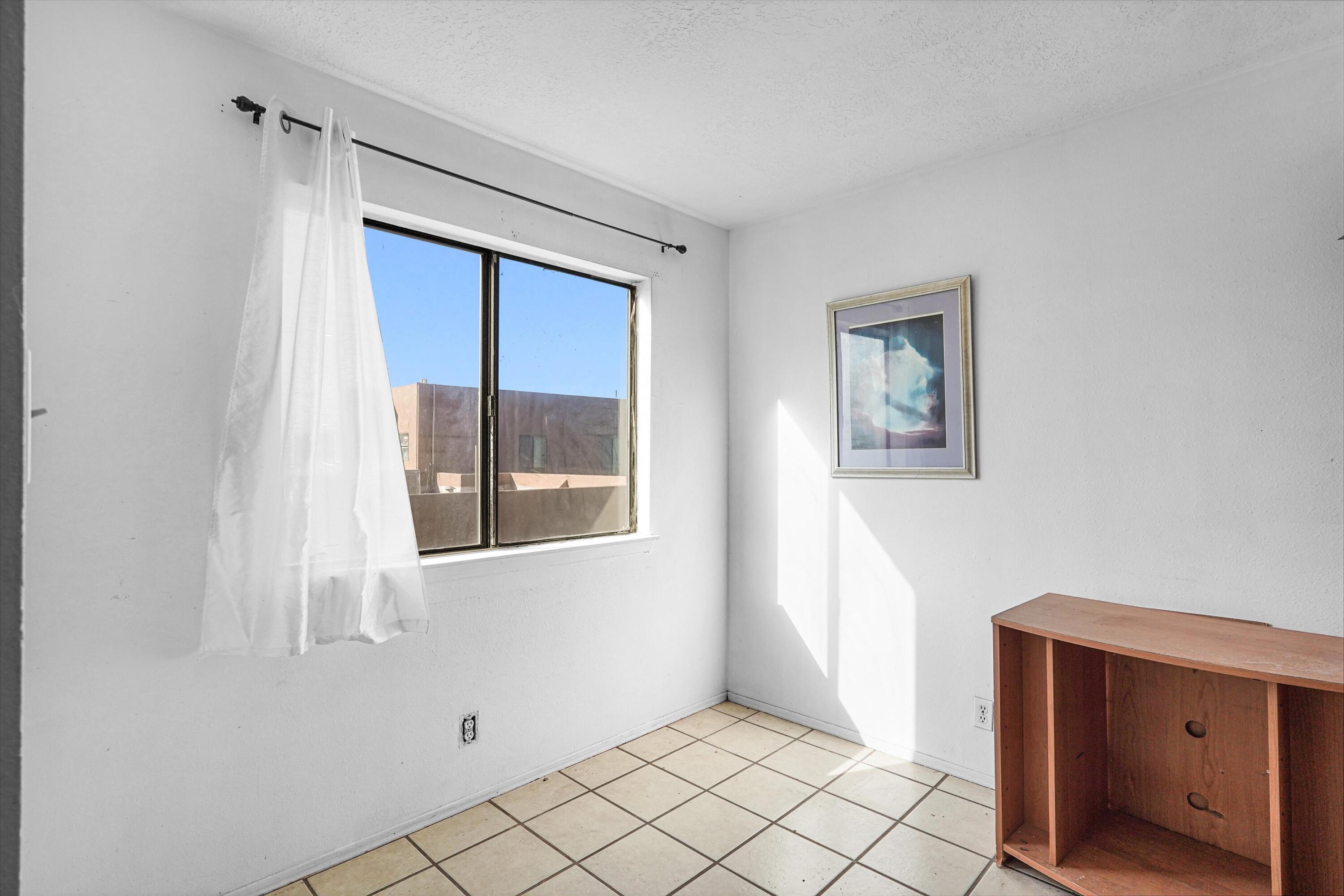 Photo 19 — 508 Tennessee Street NE