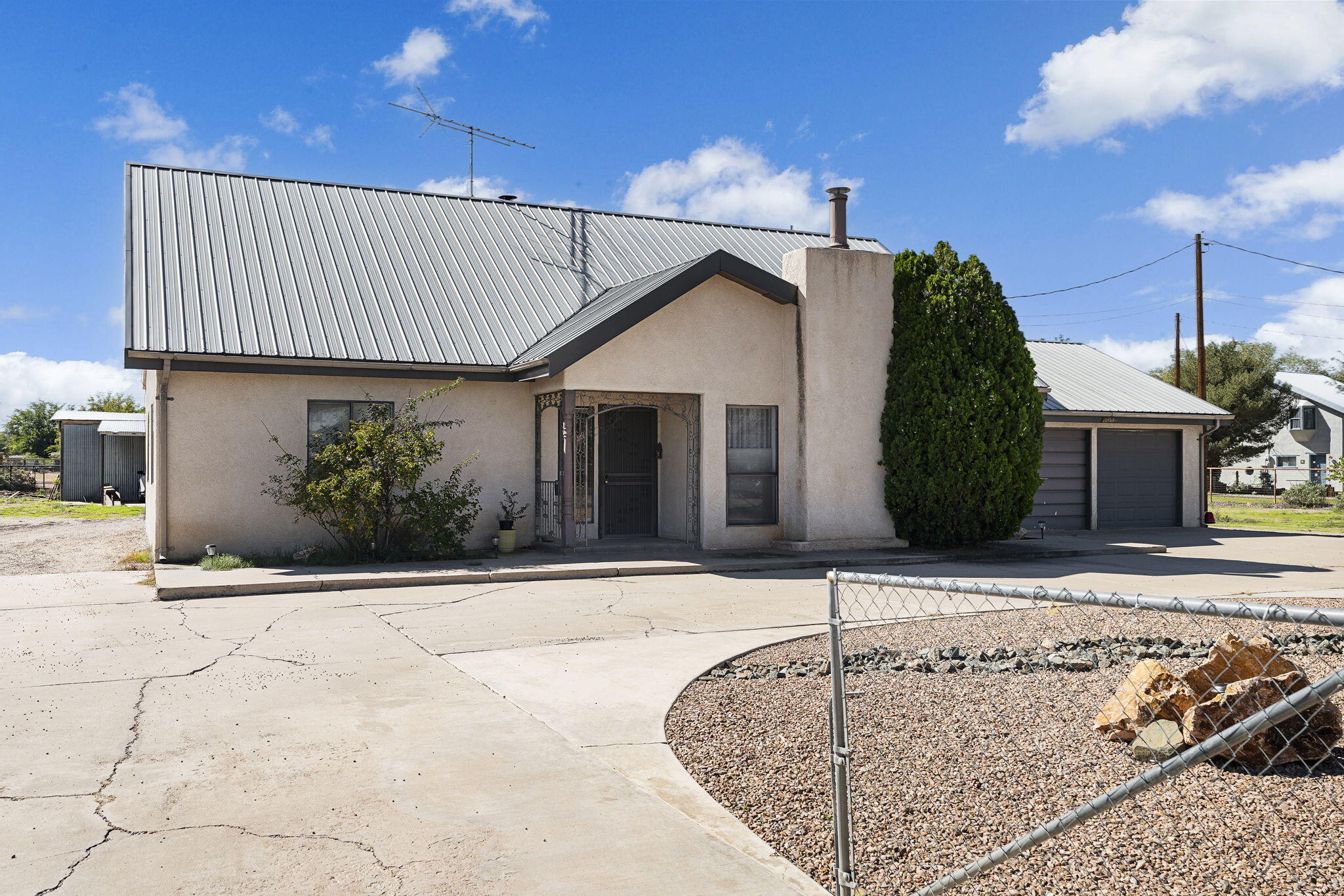 2410 Sunshine Road SW