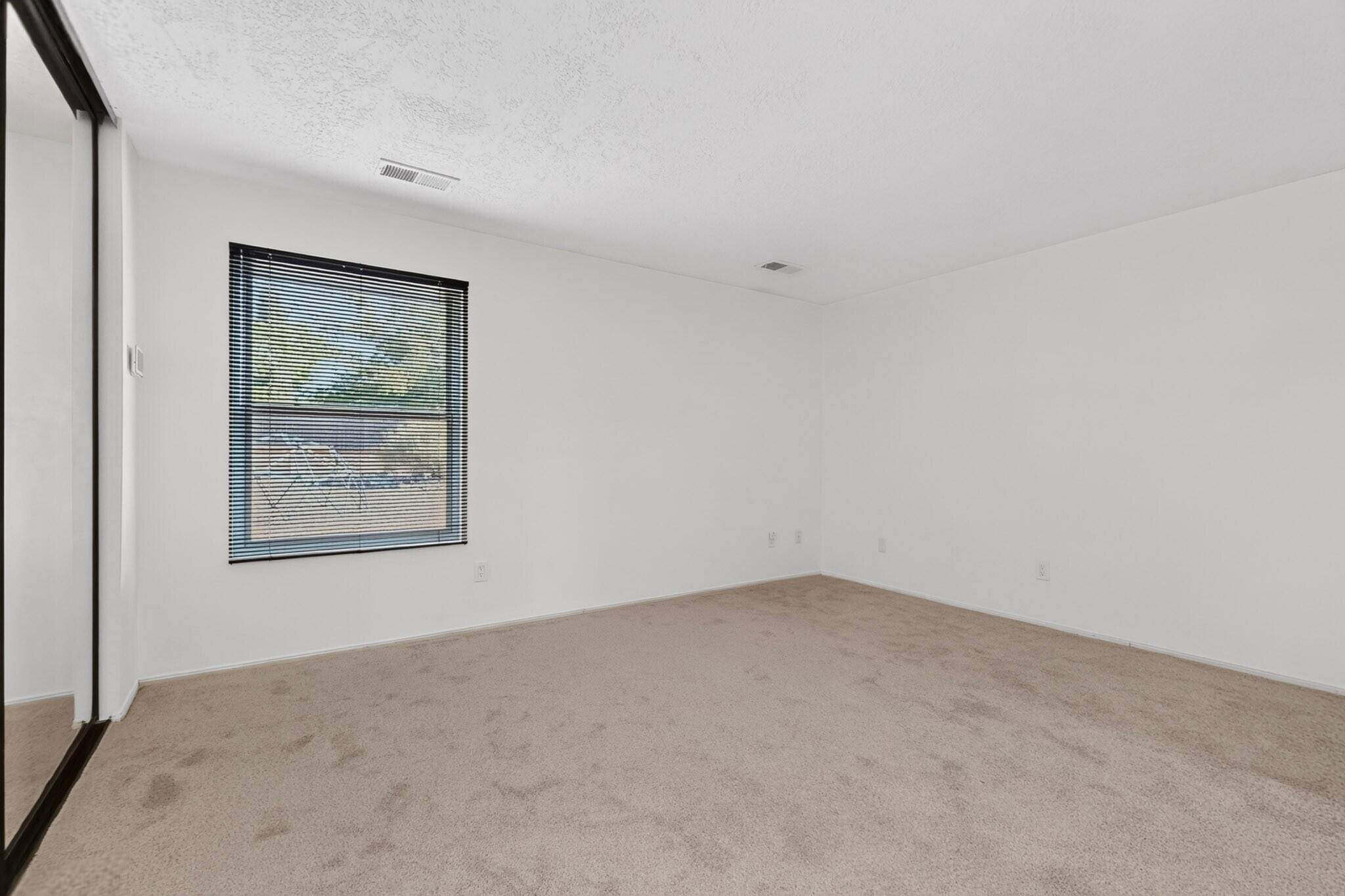 Photo 2 — 4635 Gypsum Drive NE