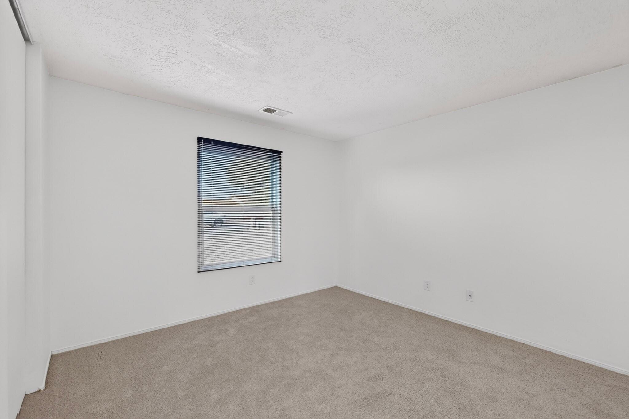 Photo 12 — 4635 Gypsum Drive NE