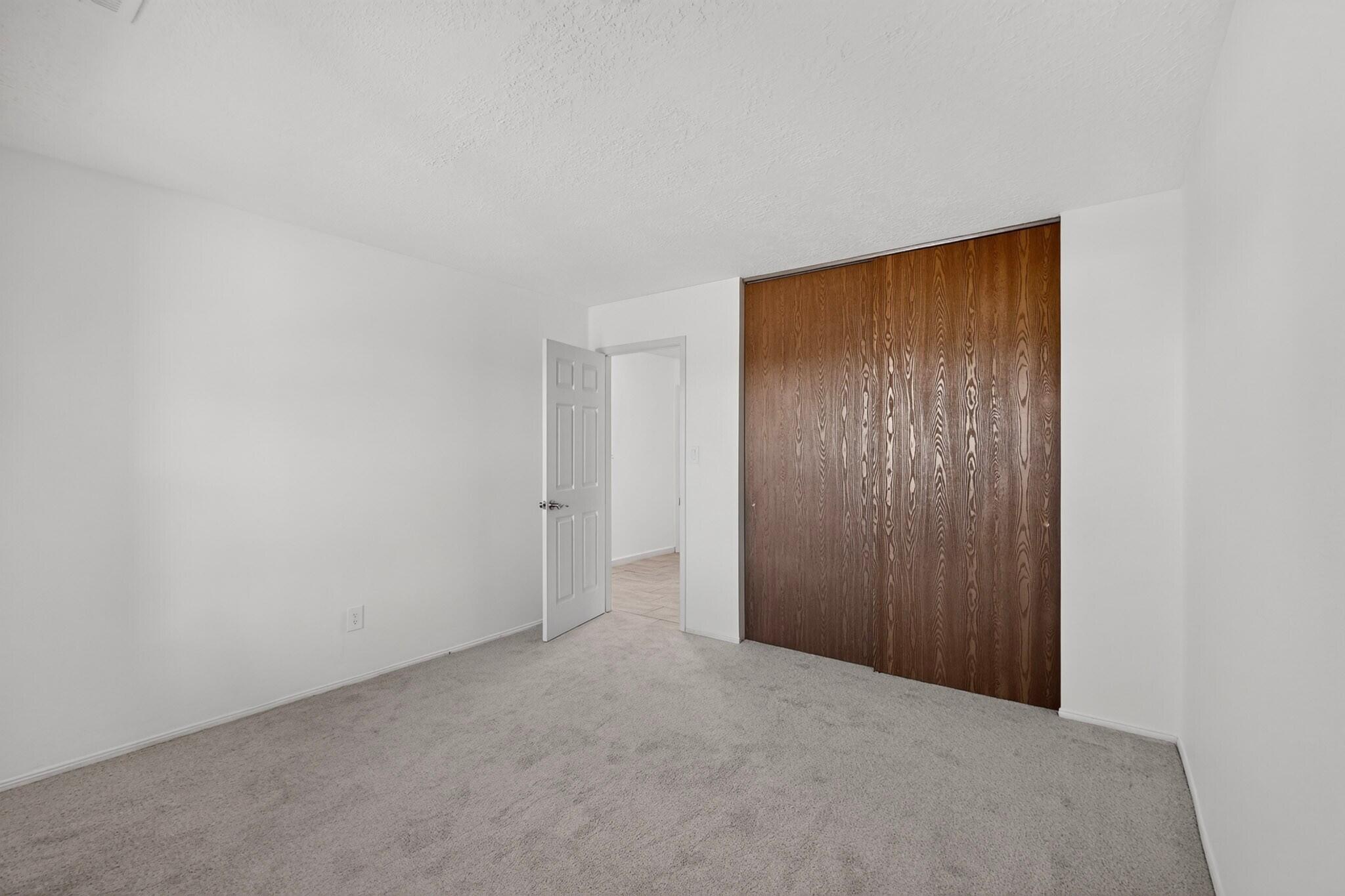 Photo 16 — 4635 Gypsum Drive NE
