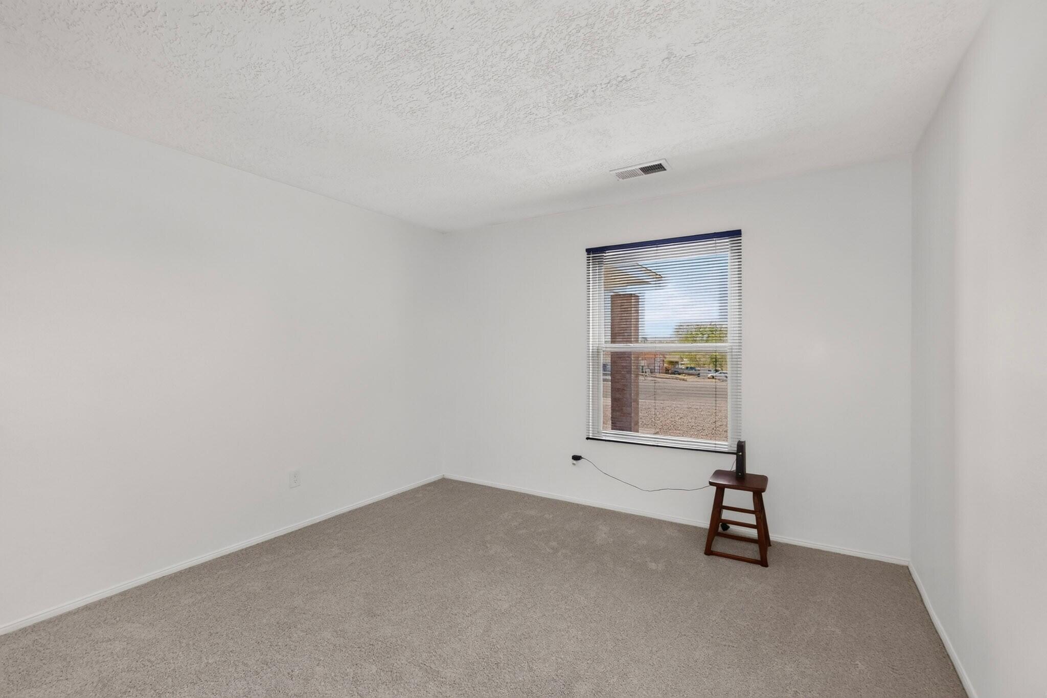 Photo 18 — 4635 Gypsum Drive NE