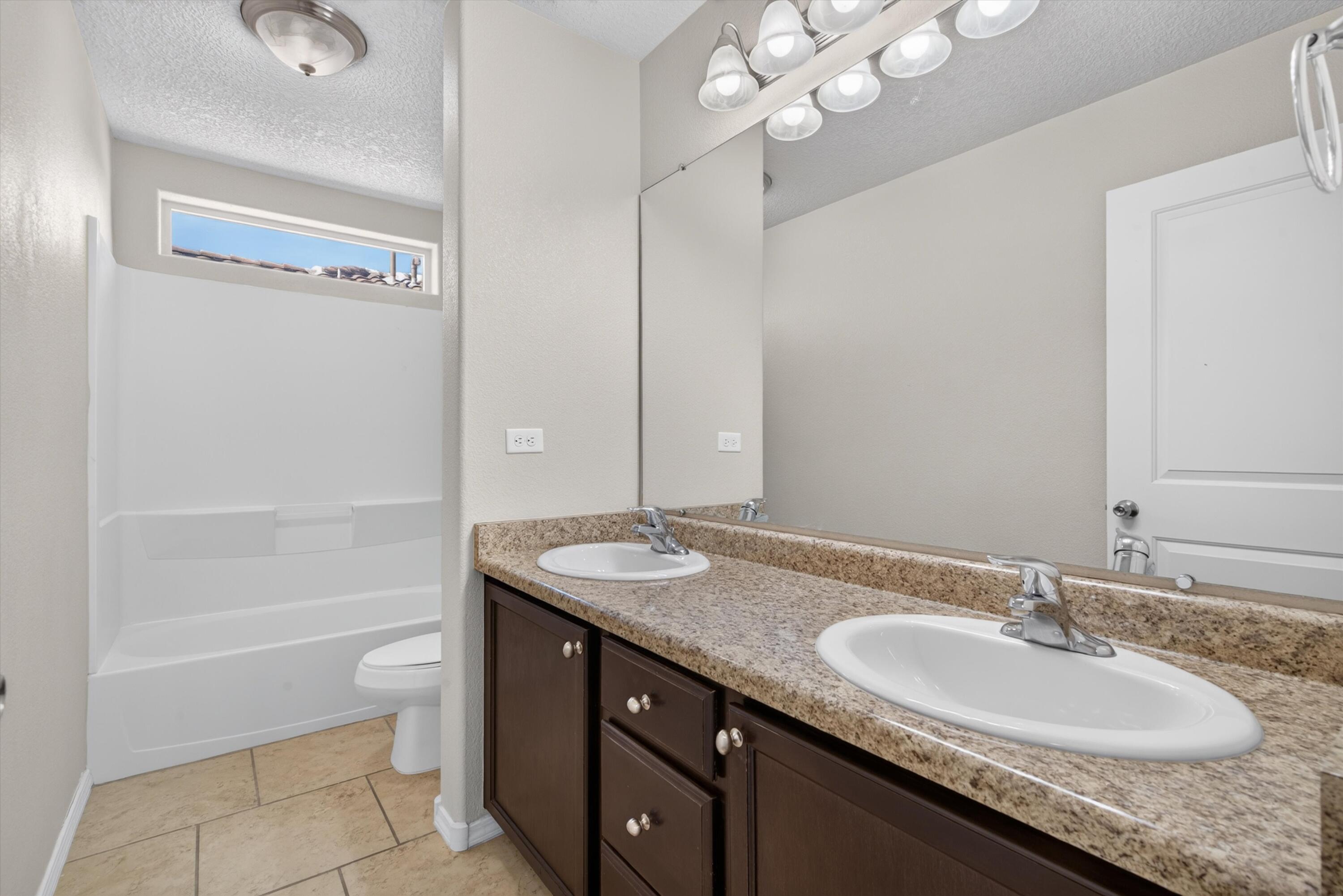 Photo 17 — 2825 Bayas Road SE