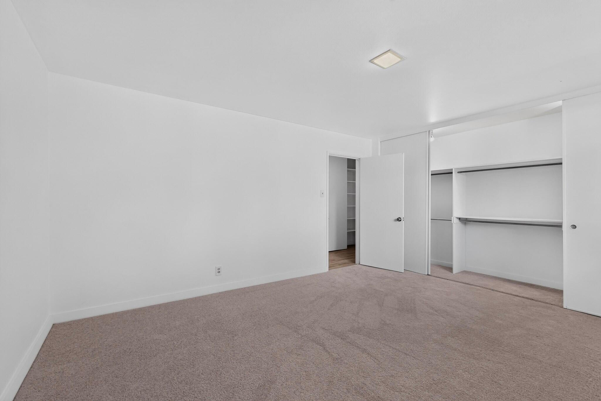 Photo 10 — 1001 Ridgecrest Drive SE