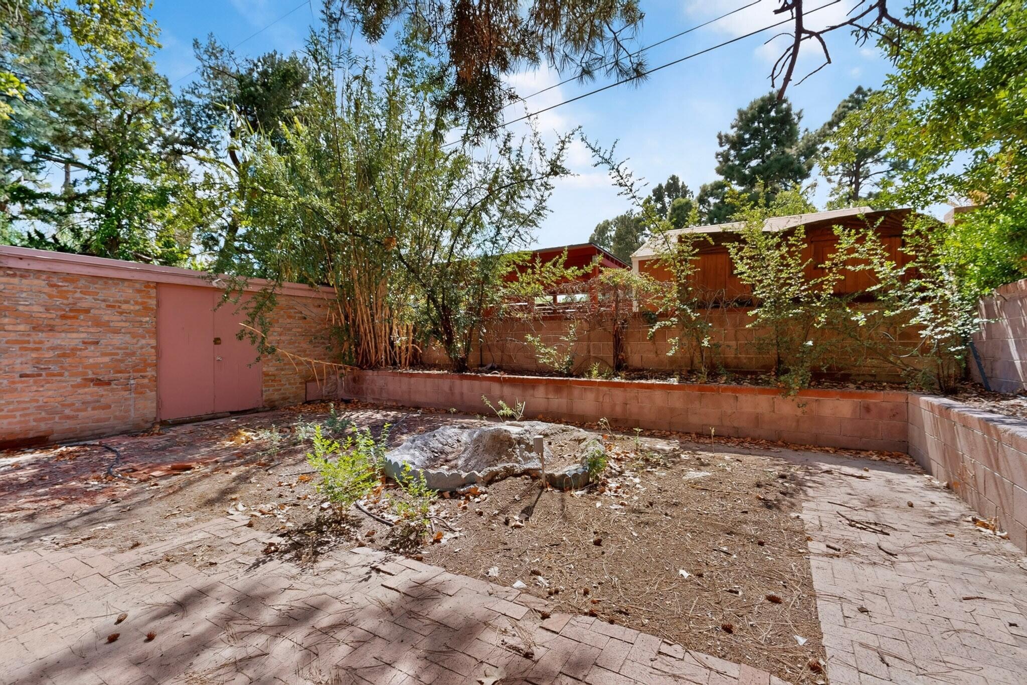 Photo 5 — 1001 Ridgecrest Drive SE