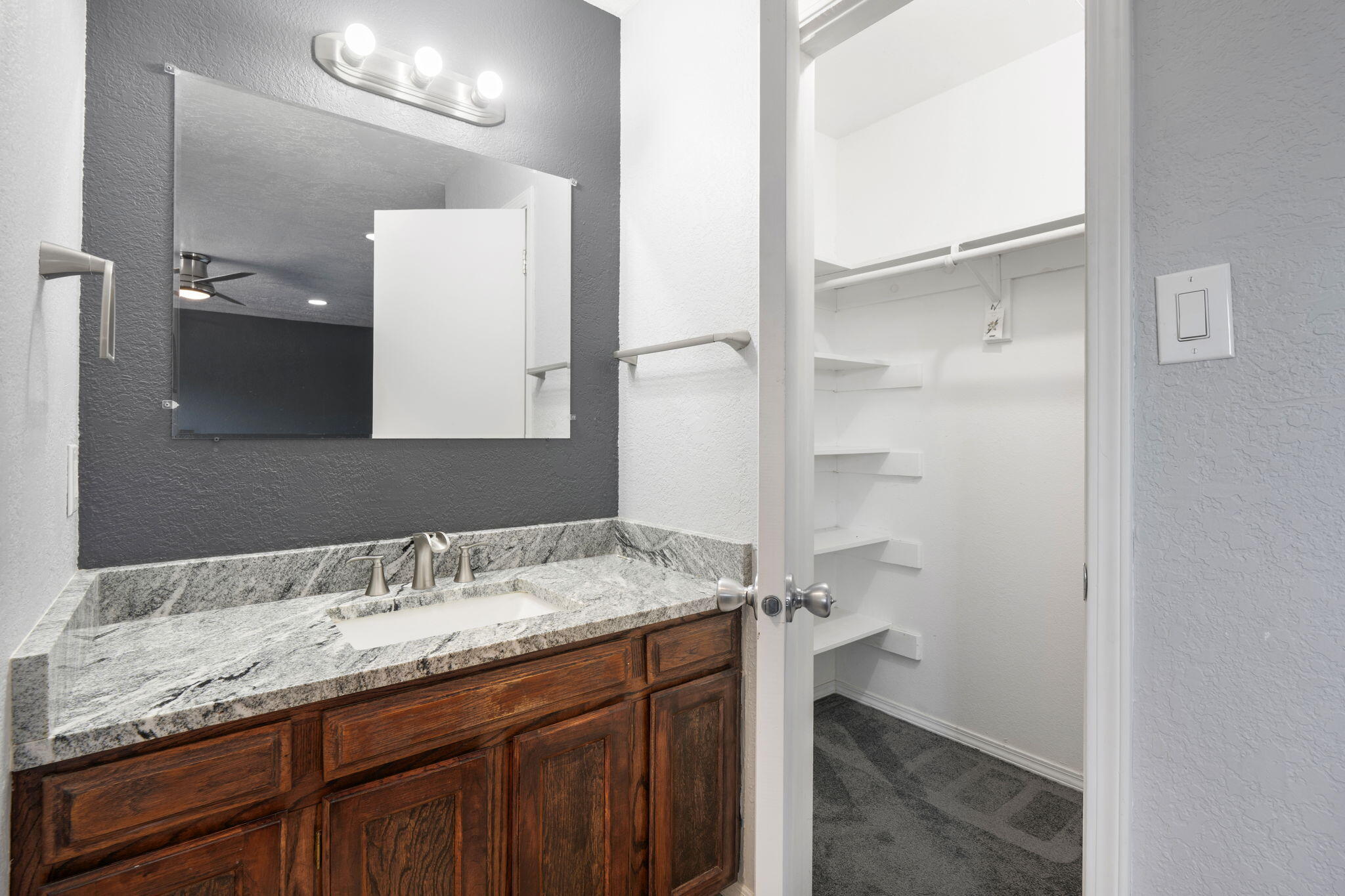 Photo 19 — 6508 Martin Court NE