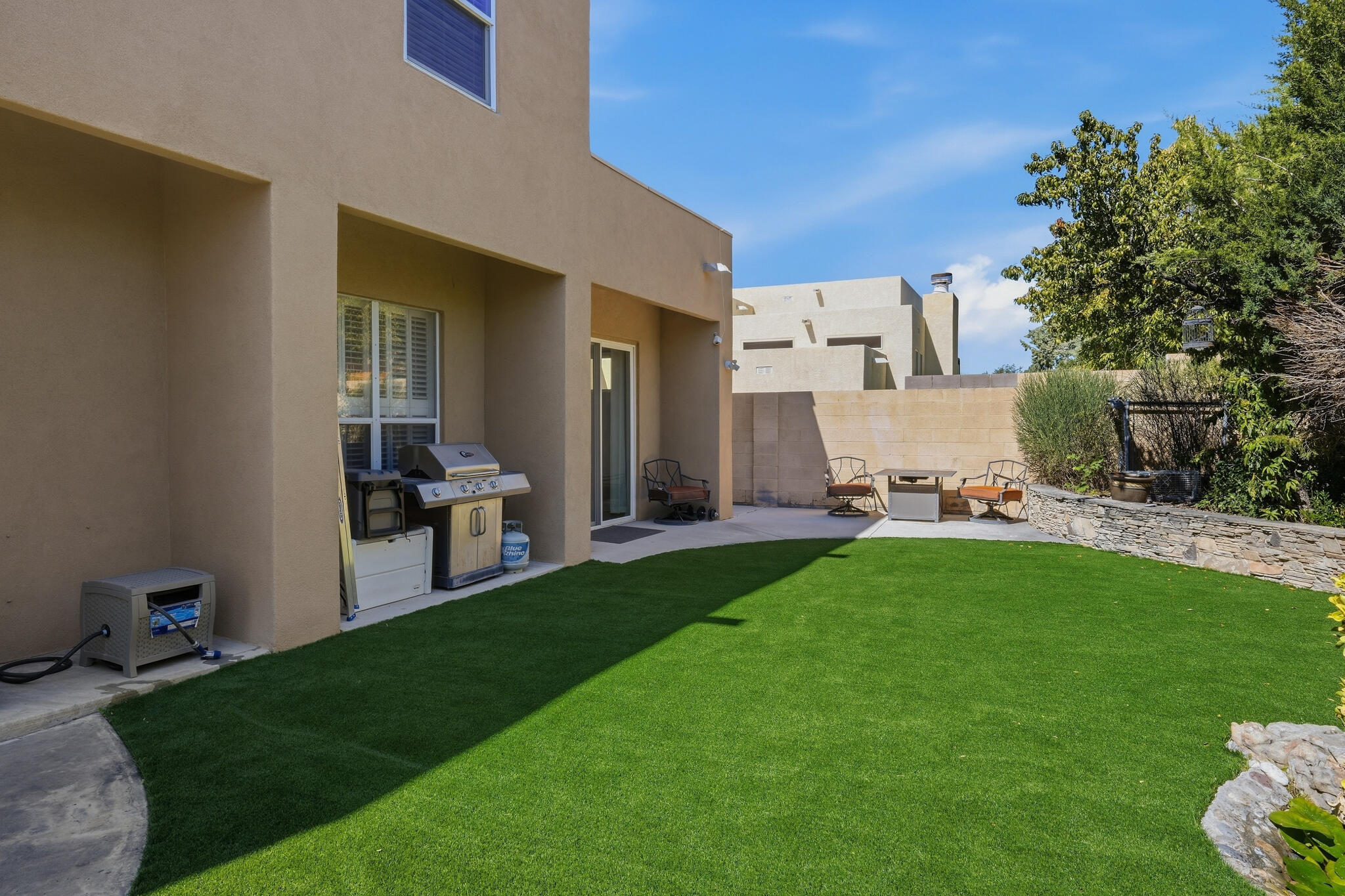 Photo 12 — 10016 Academy Knolls Drive NE
