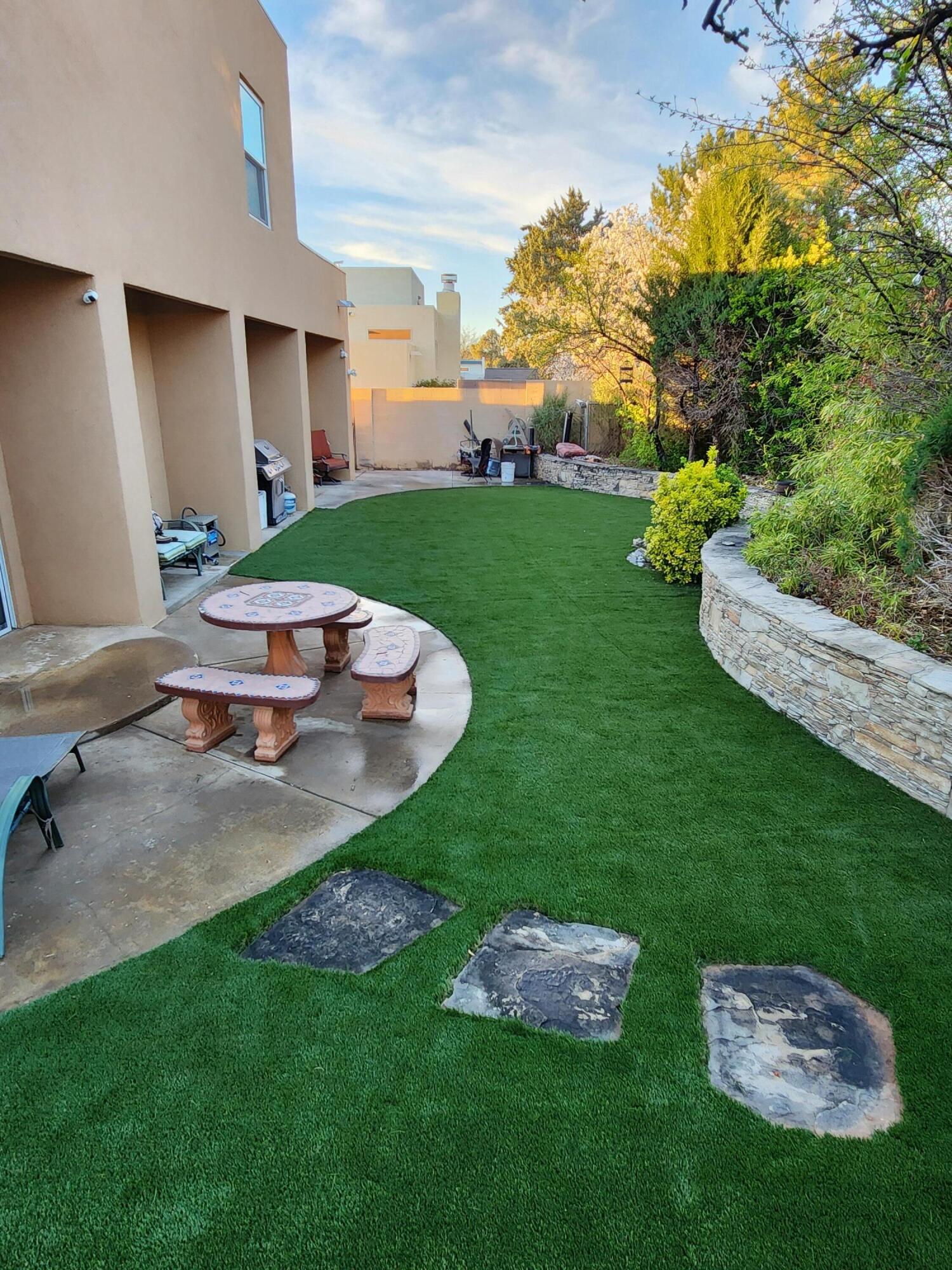 Photo 2 — 10016 Academy Knolls Drive NE