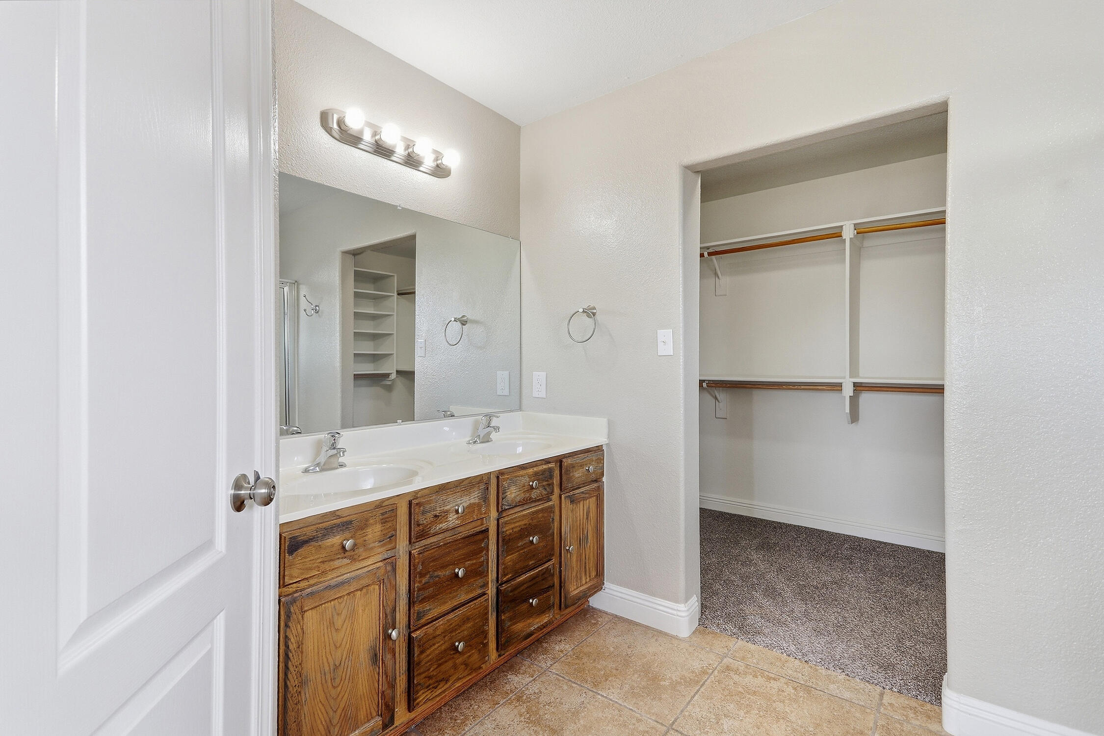Photo 13 — 721 Valley Meadows Drive NE
