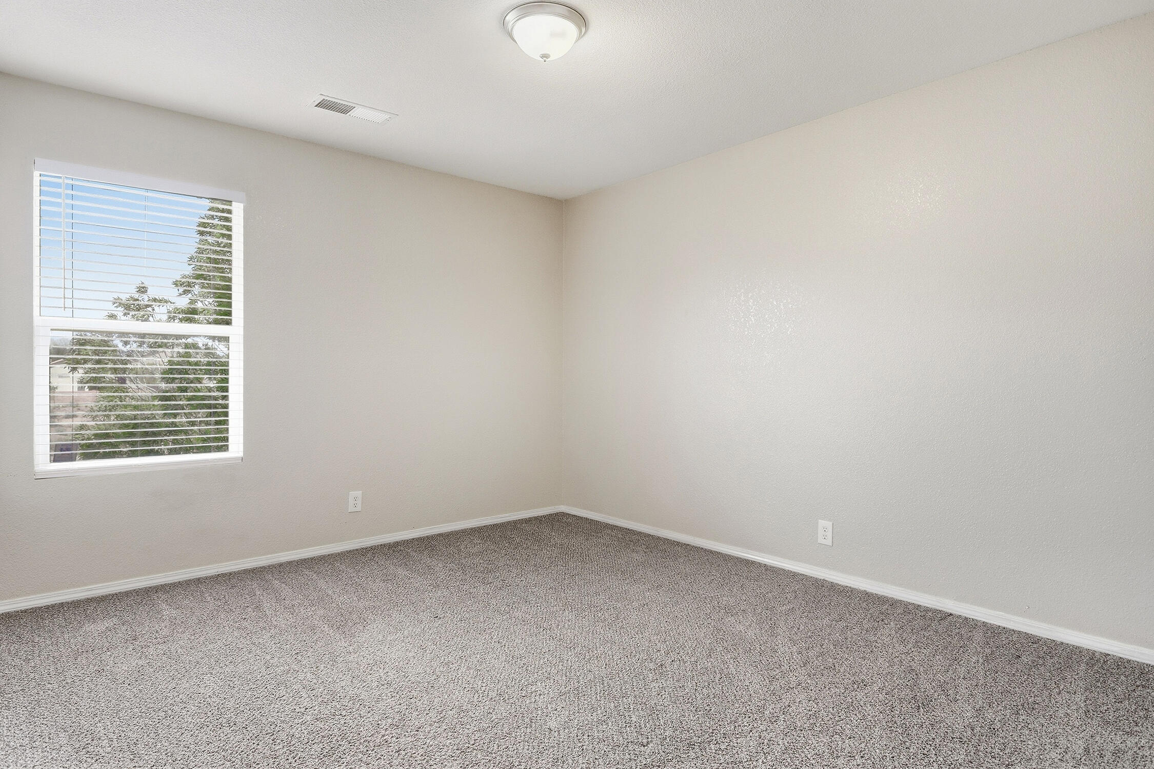 Photo 6 — 721 Valley Meadows Drive NE