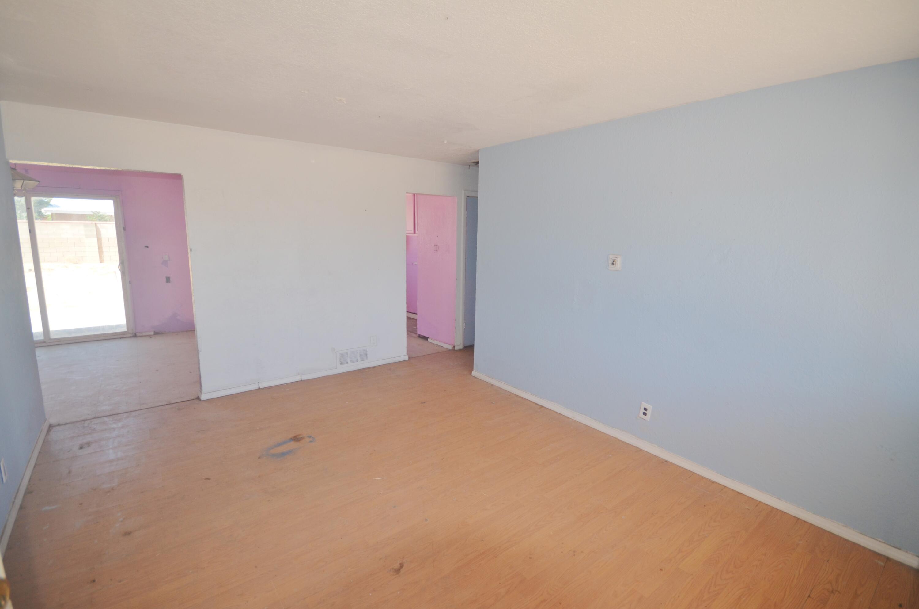 Photo 7 — 5941 Eucariz Avenue SW