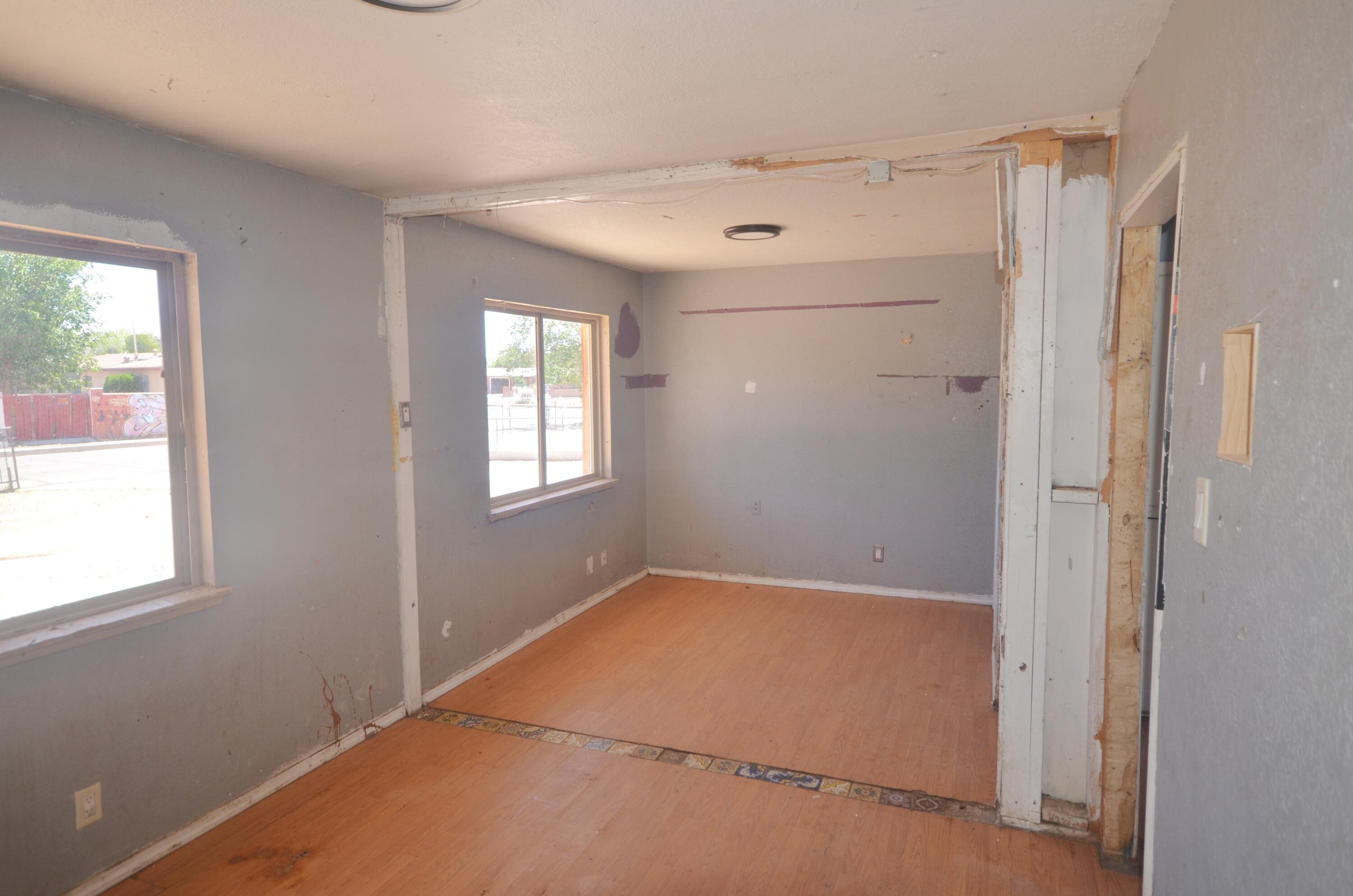 Photo 10 — 5941 Eucariz Avenue SW