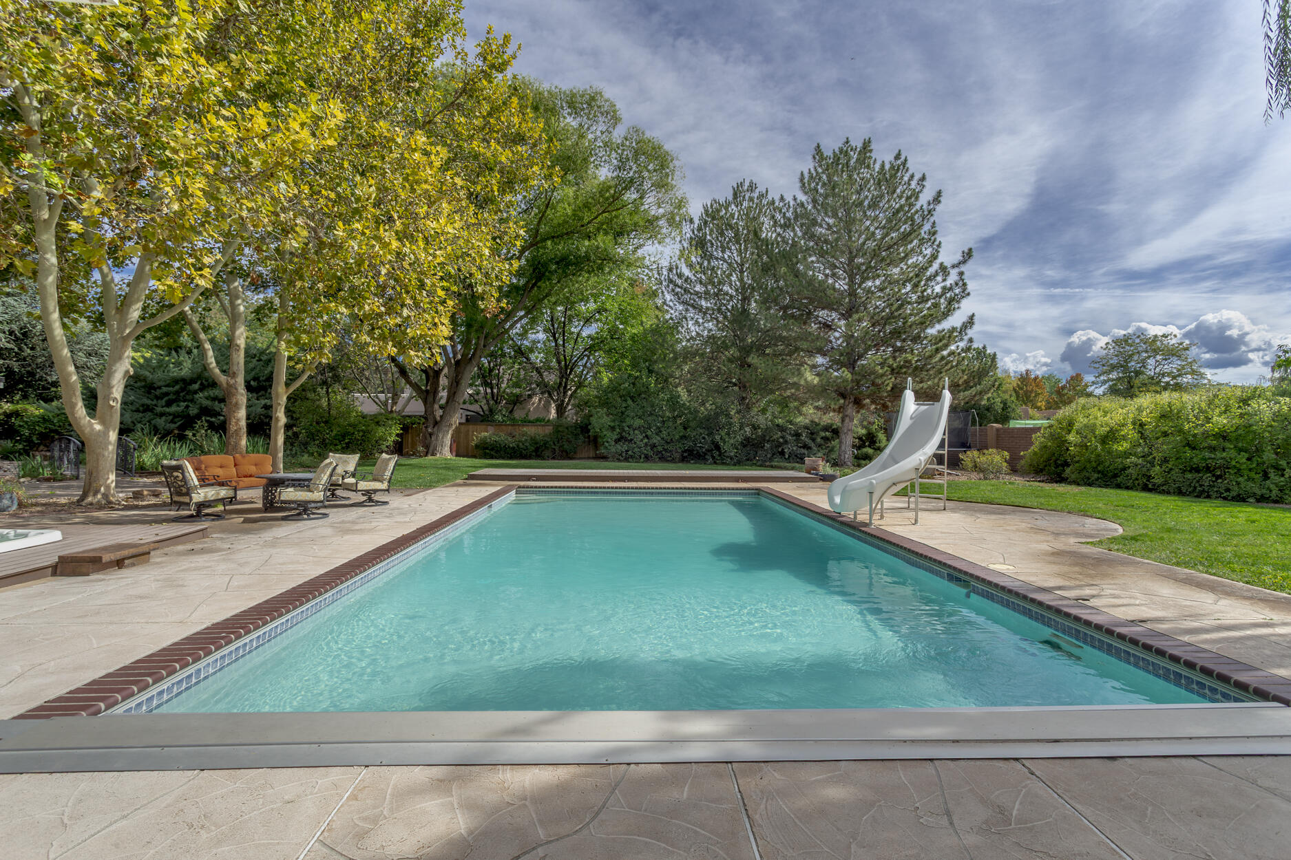 Photo 18 — 5808 Padre Roberto Road NW