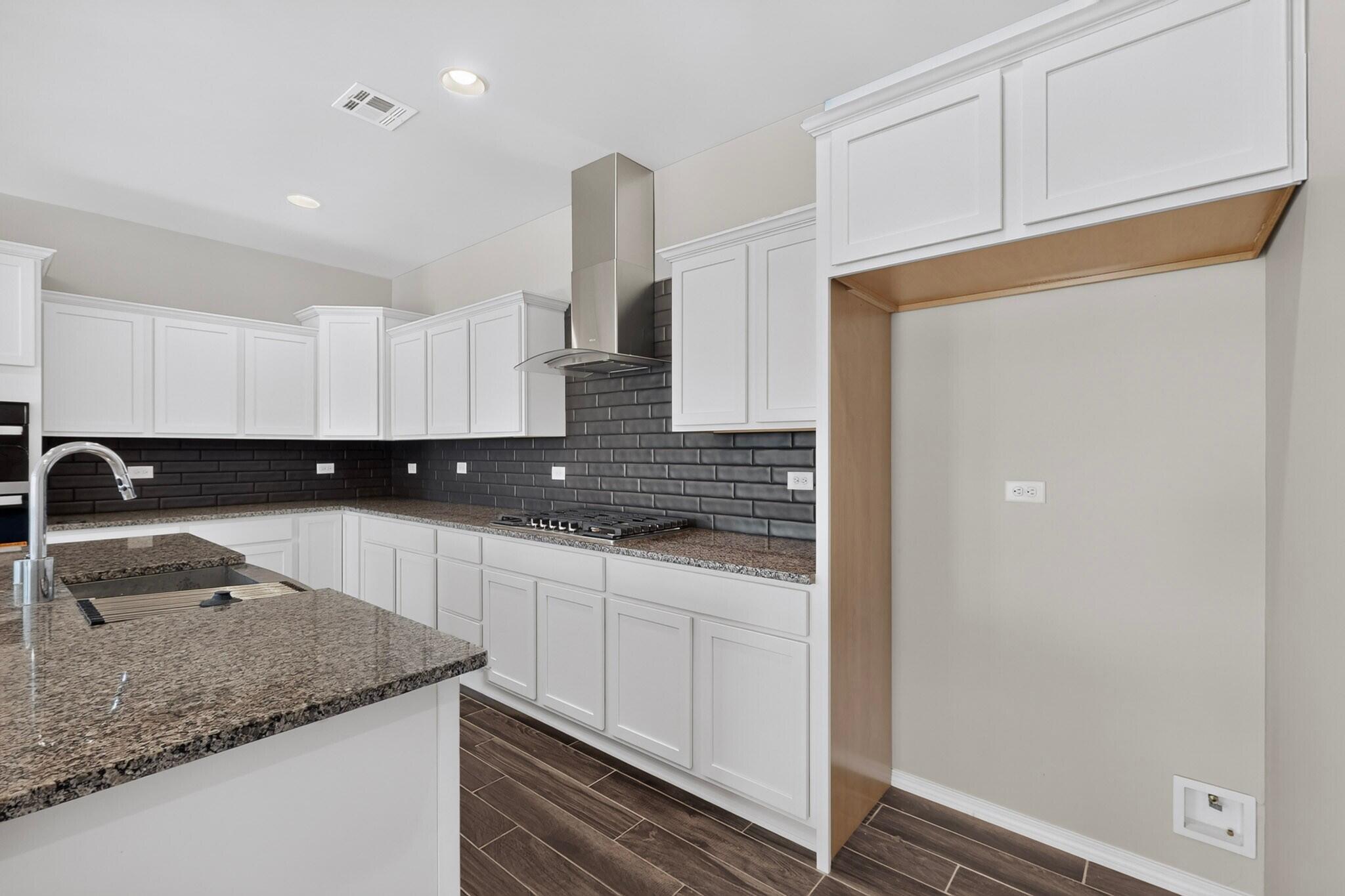 Photo 12 — 2485 Dover Drive
