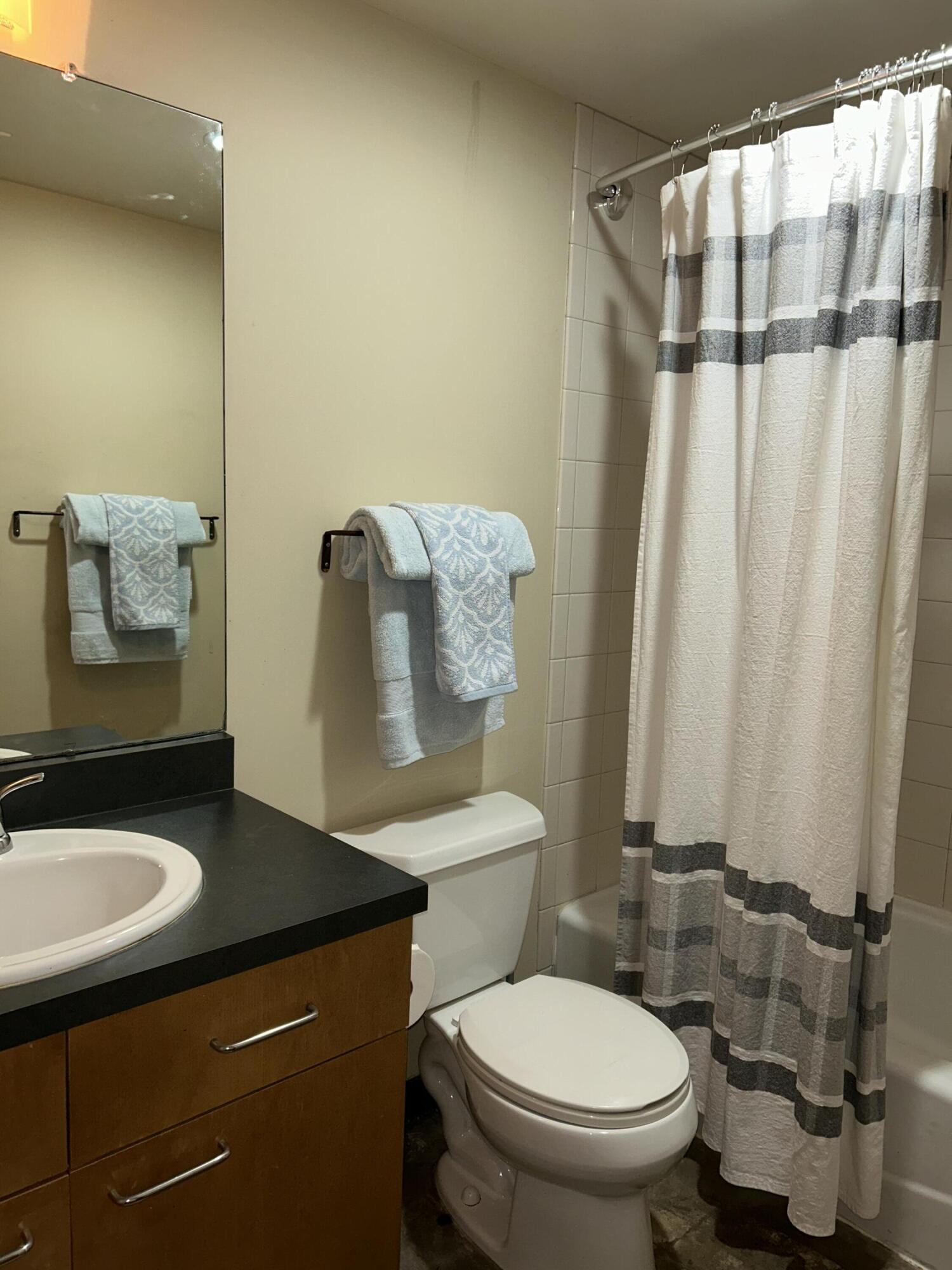 Photo 13 — 300 Tijeras Avenue NE APT 202