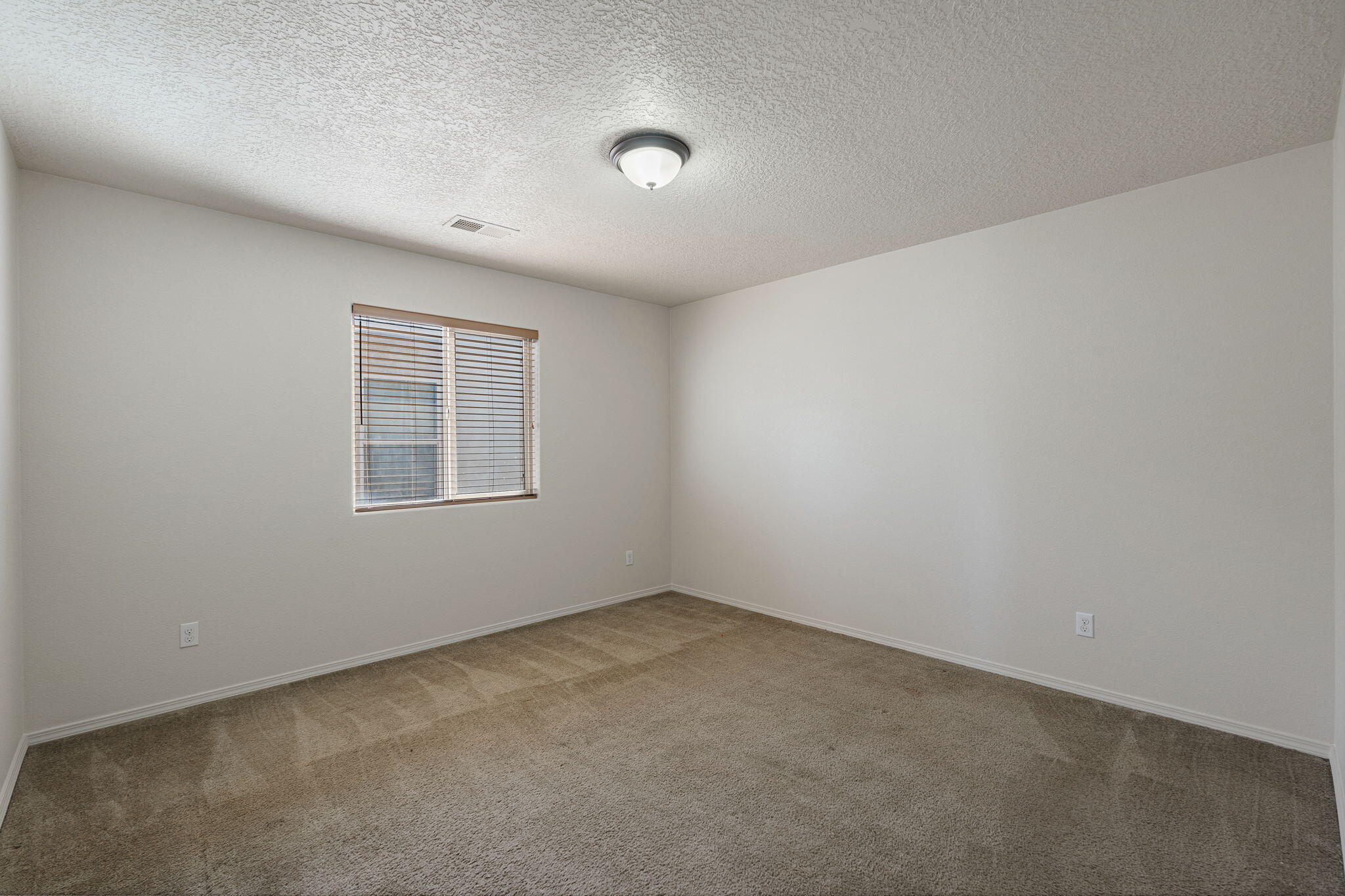 Photo 14 — 3140 Feather Edge Street SW