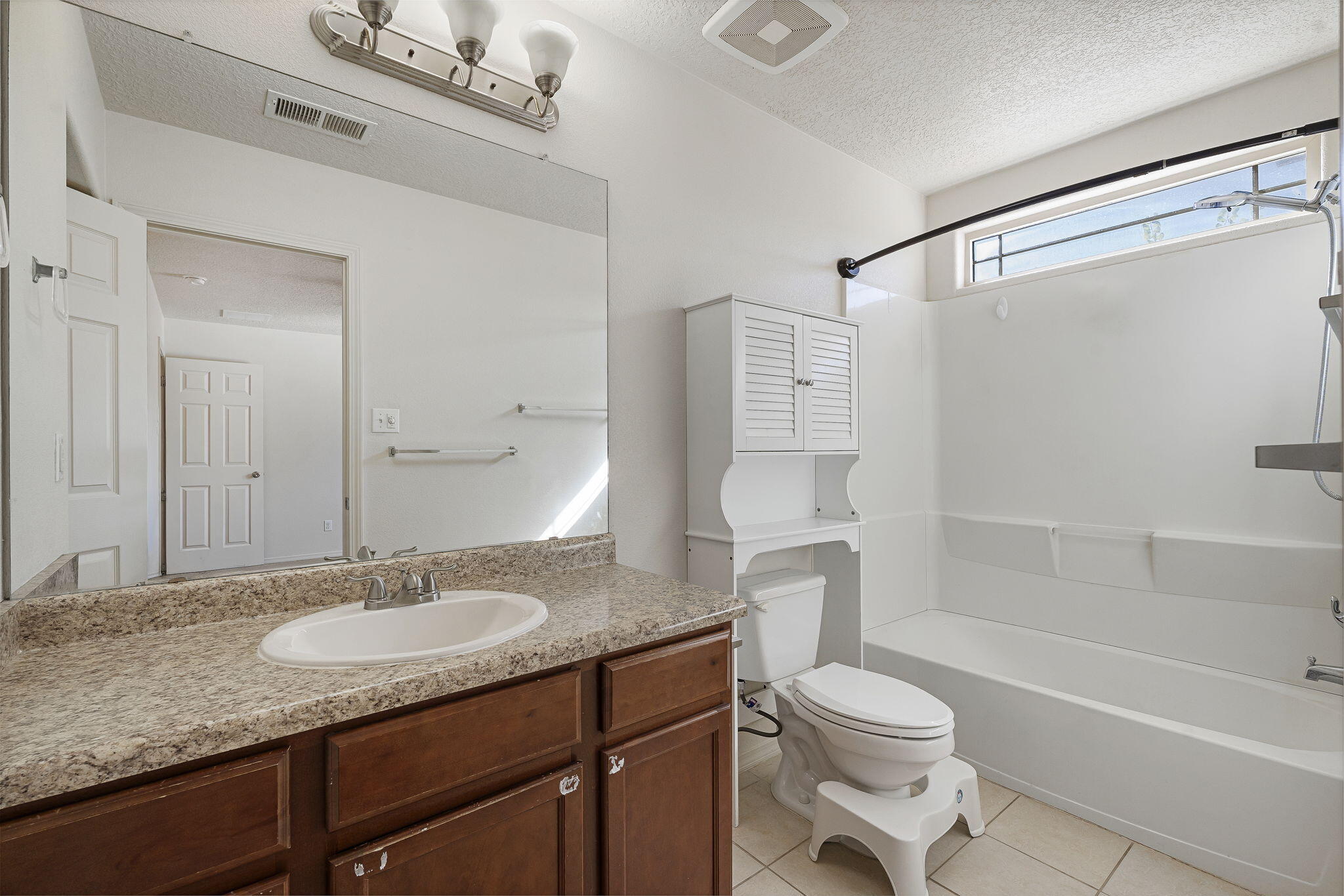 Photo 19 — 3140 Feather Edge Street SW