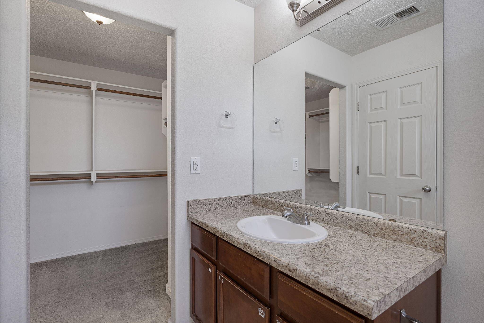 Photo 20 — 3140 Feather Edge Street SW