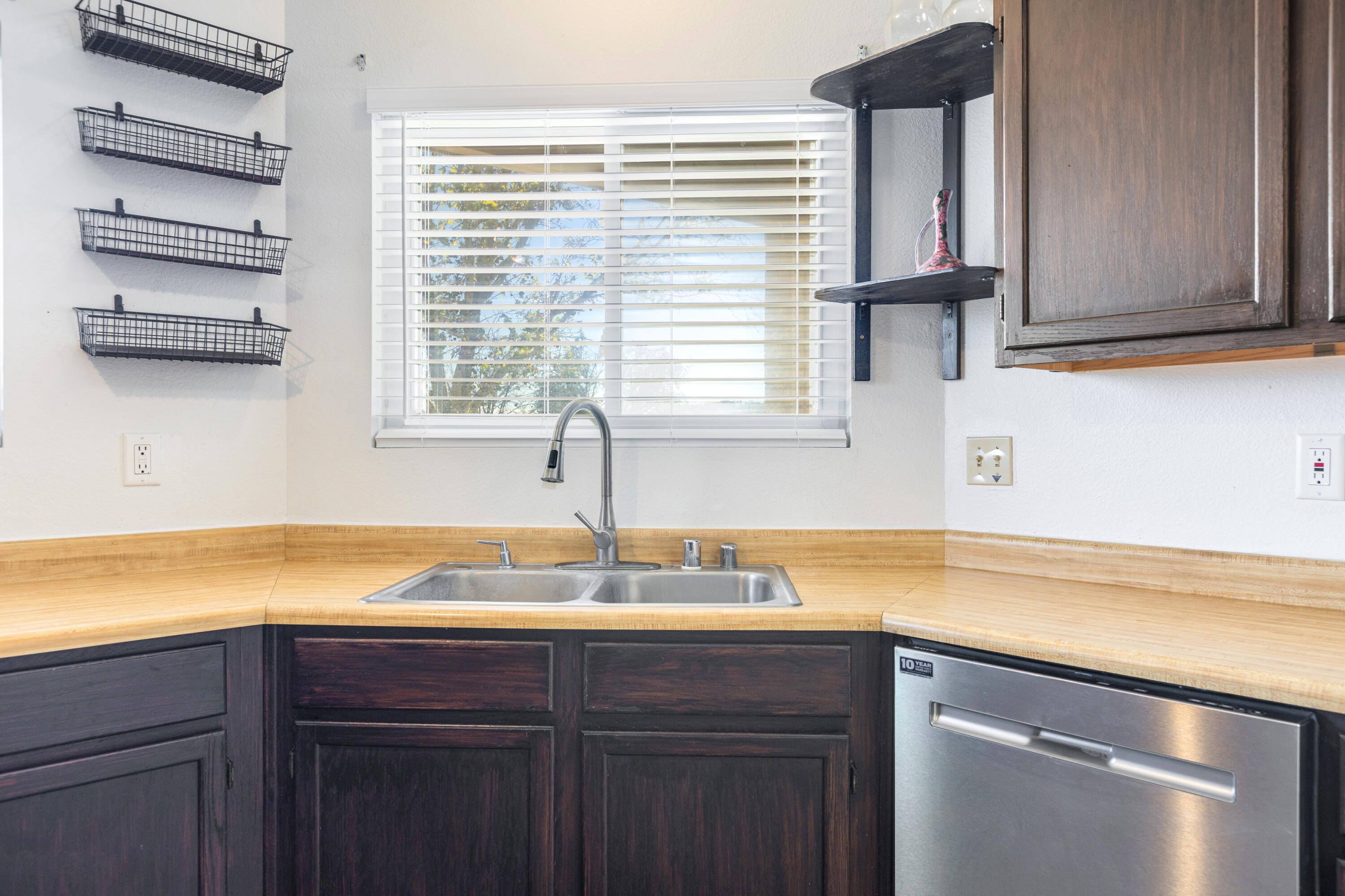 Photo 17 — 309 Asbury Road NE