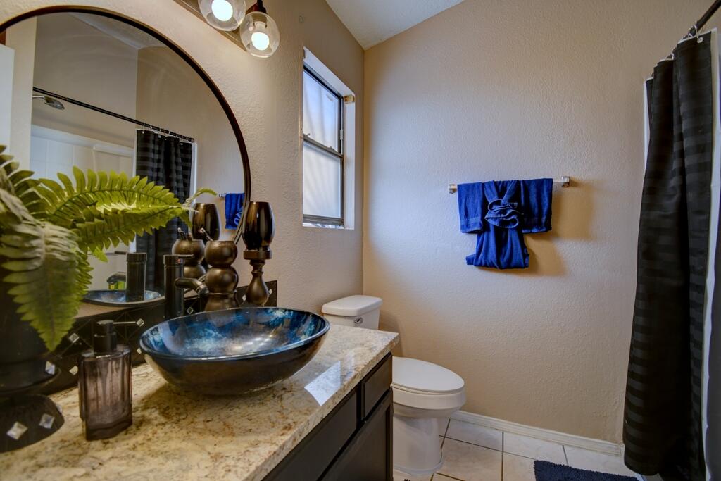 Photo 13 — 1094 Pandora Drive SW
