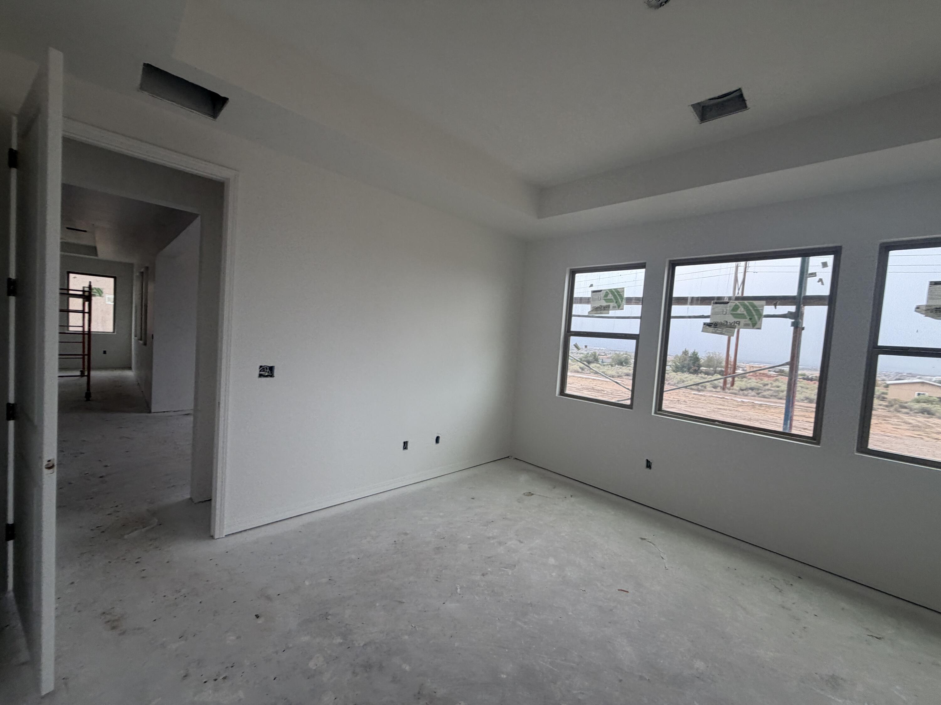 Photo 11 — 1222 Villa Road SE