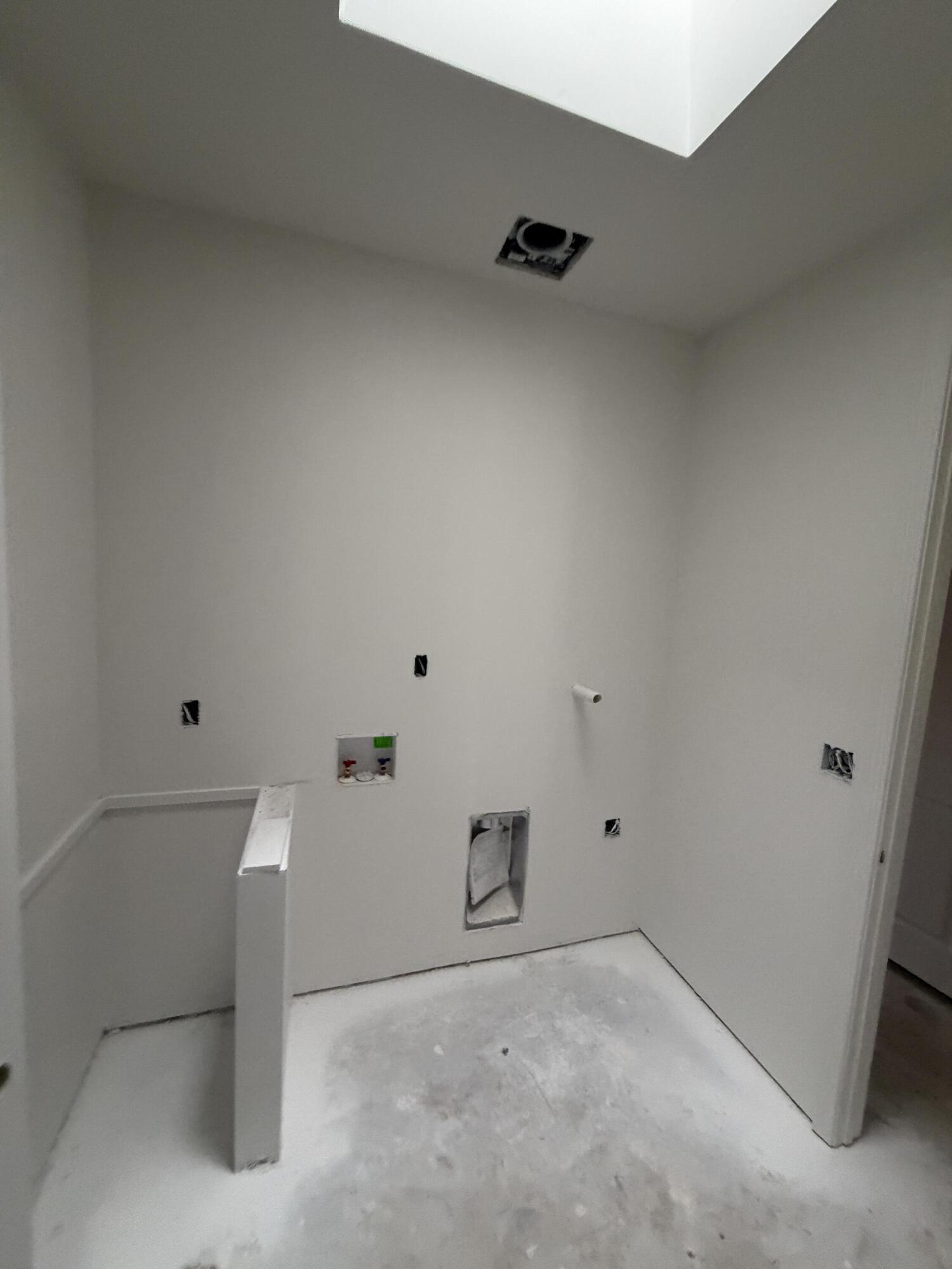 Photo 13 — 1222 Villa Road SE