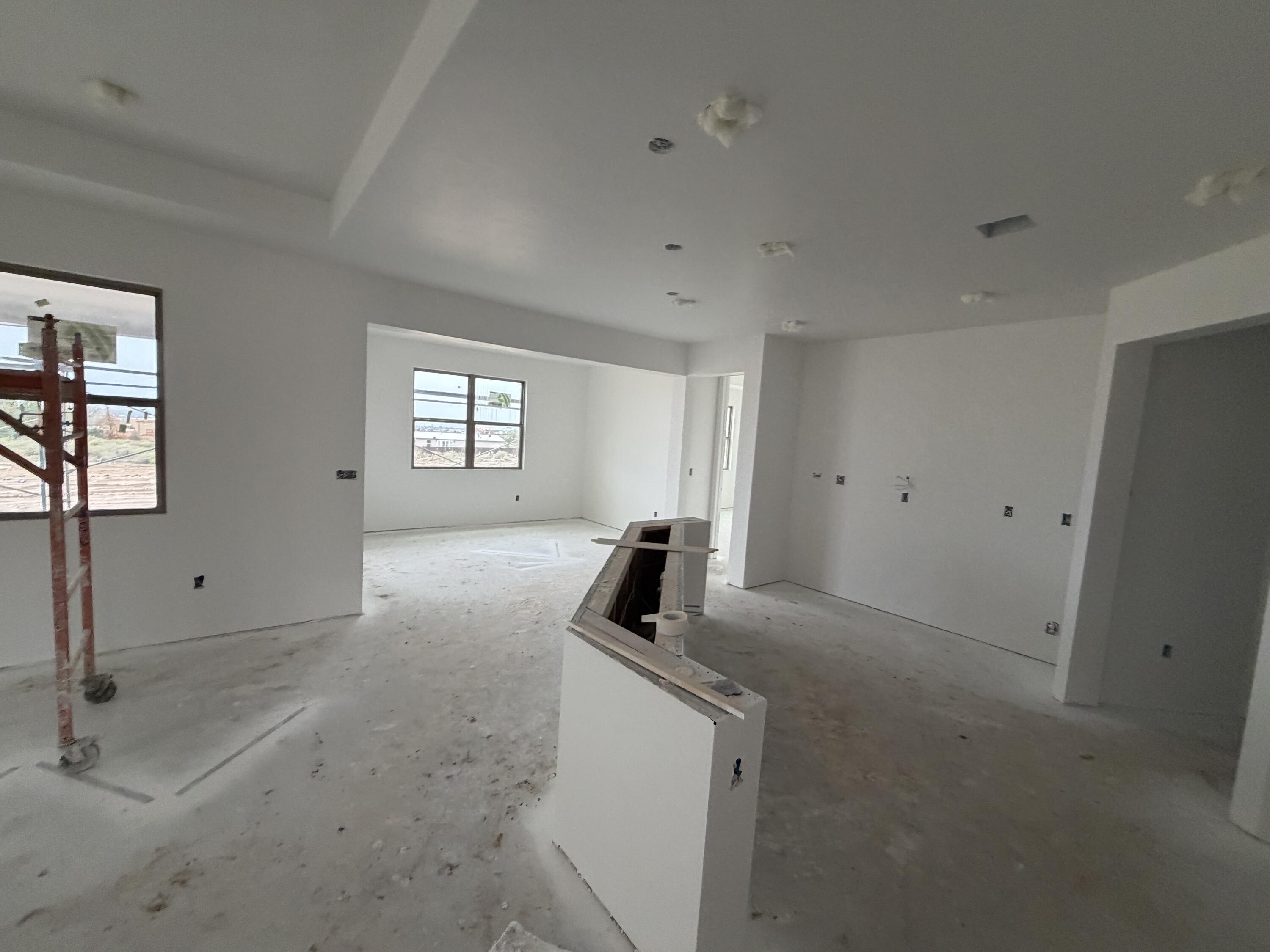 Photo 5 — 1222 Villa Road SE