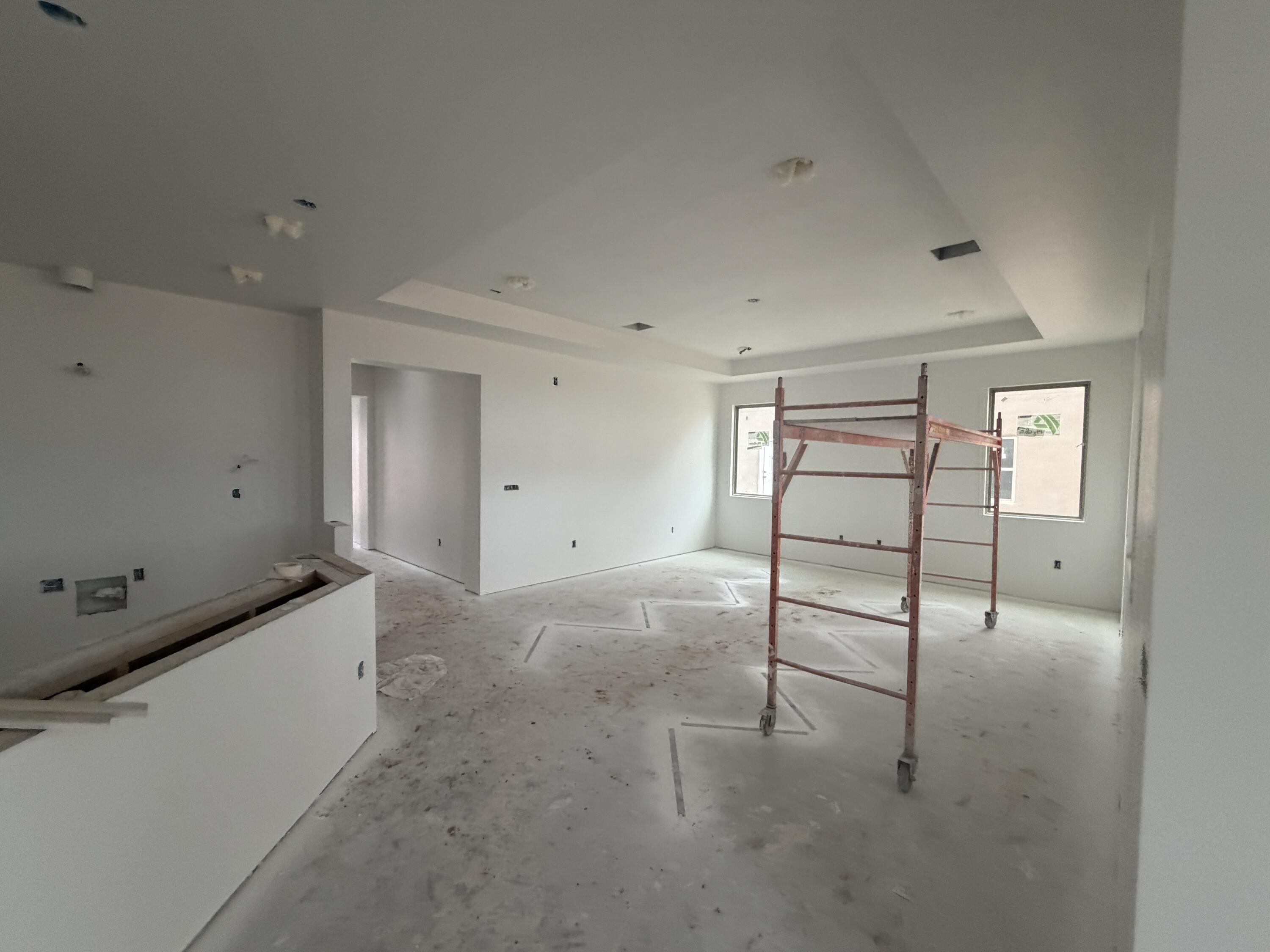 Photo 6 — 1222 Villa Road SE
