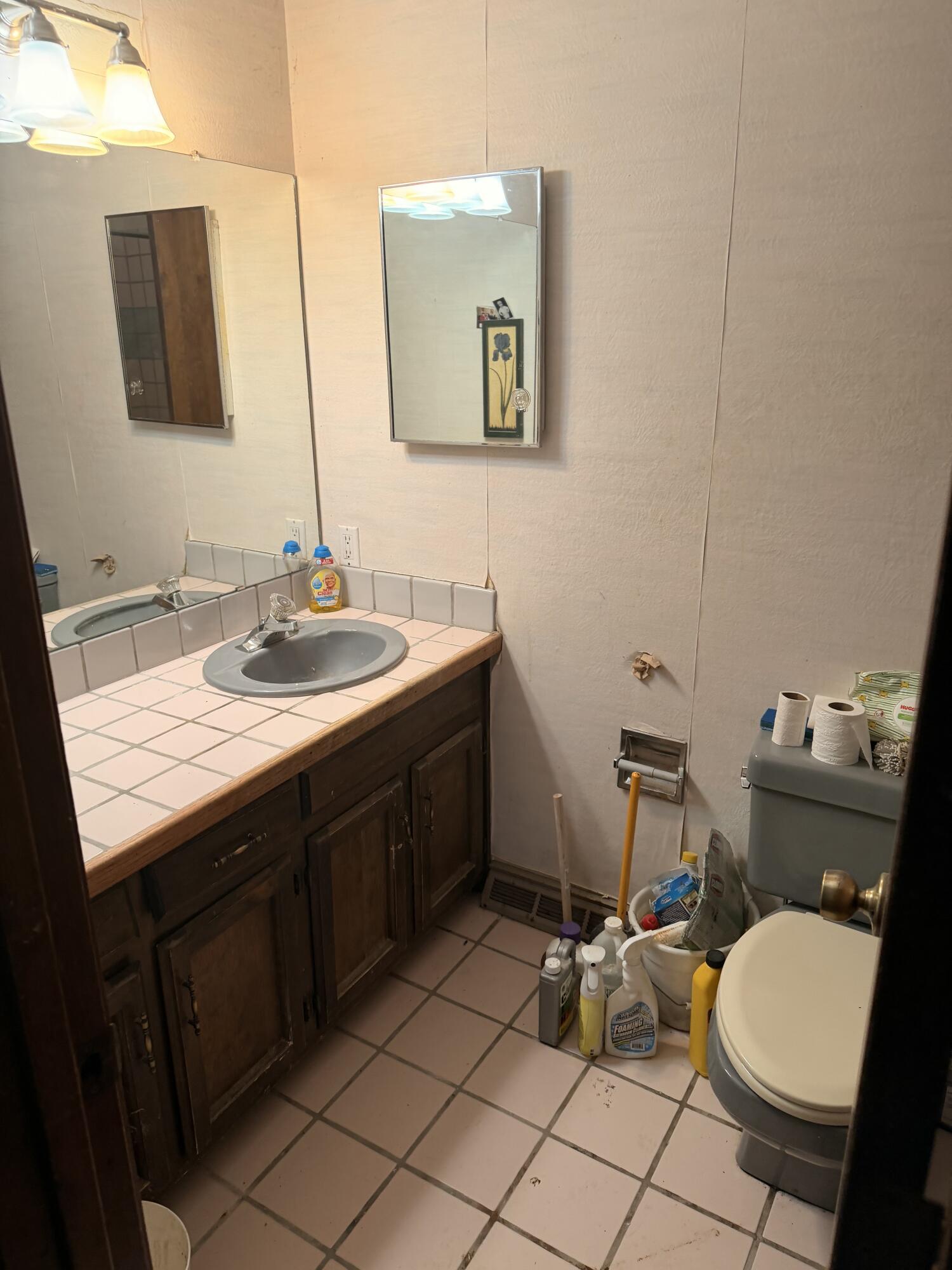 Photo 6 — 1415 Nemesia Place NE