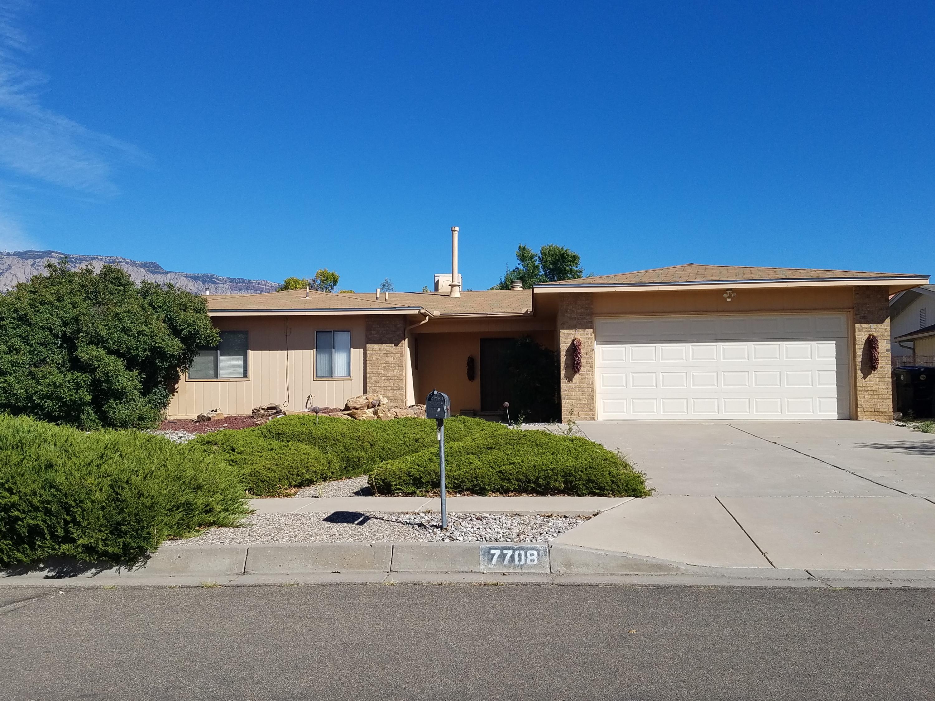 7708 Republic Drive NE, Albuquerque, NM 87109