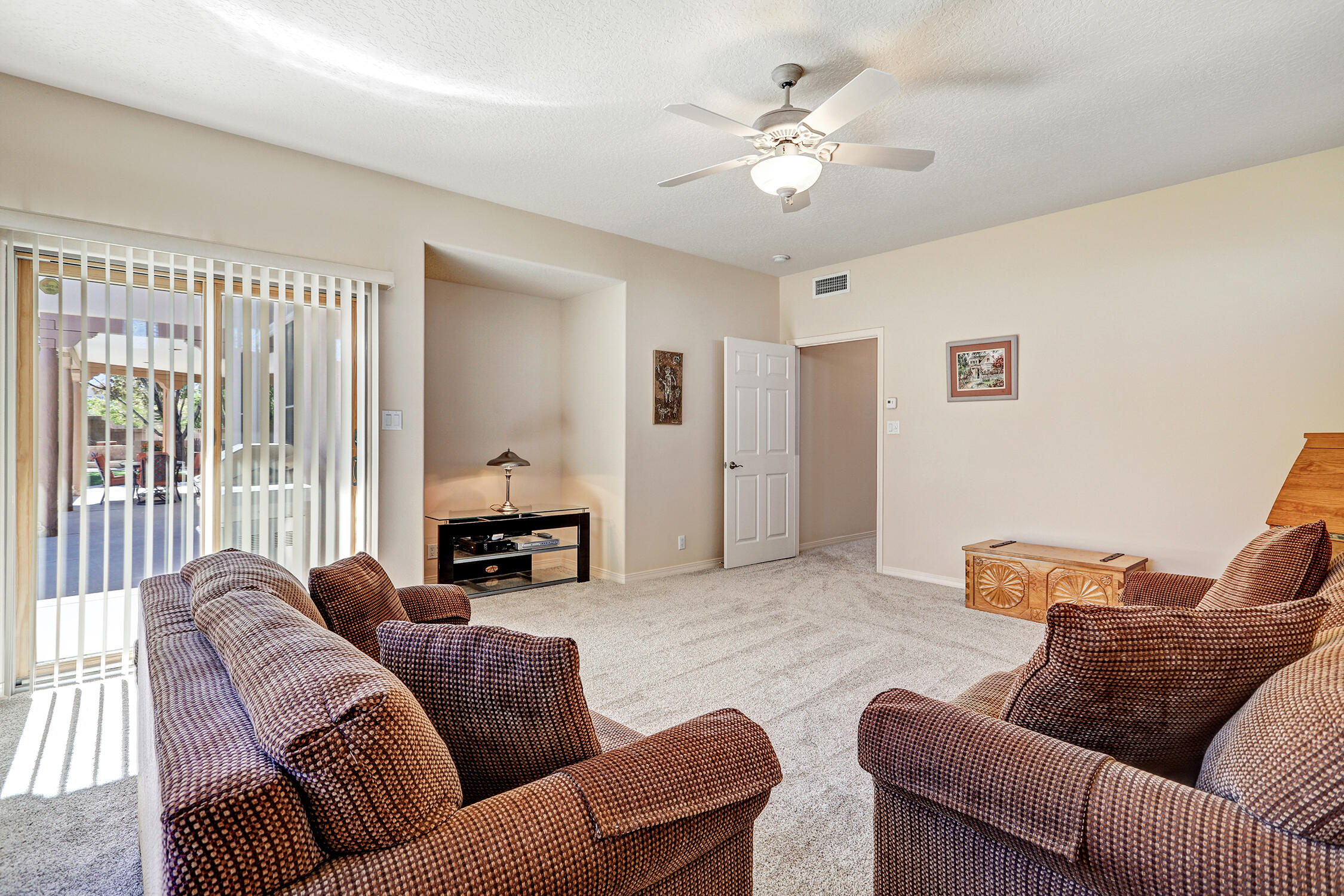 Photo 17 — 9175 Wilshire Avenue NE