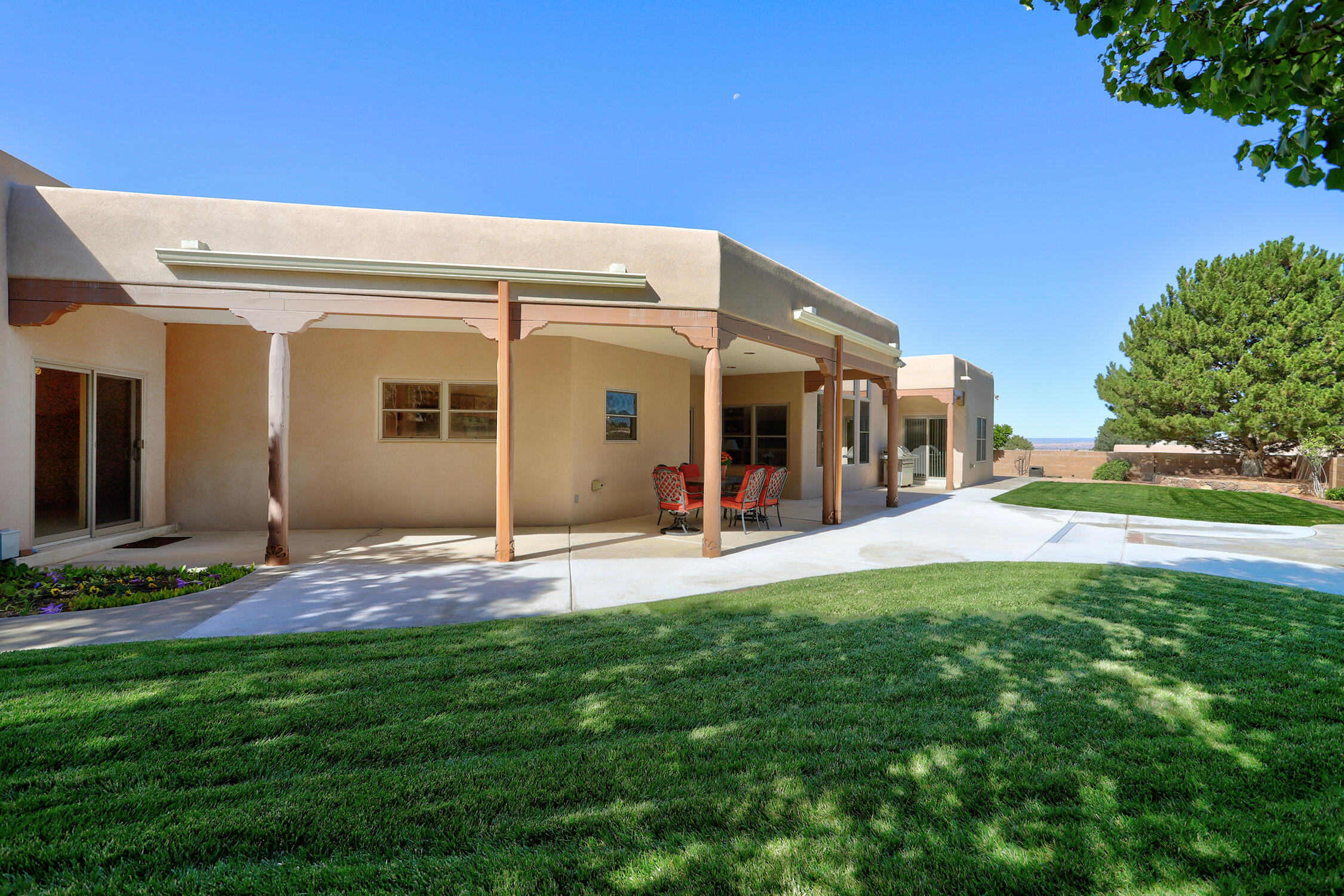 Photo 10 — 9175 Wilshire Avenue NE