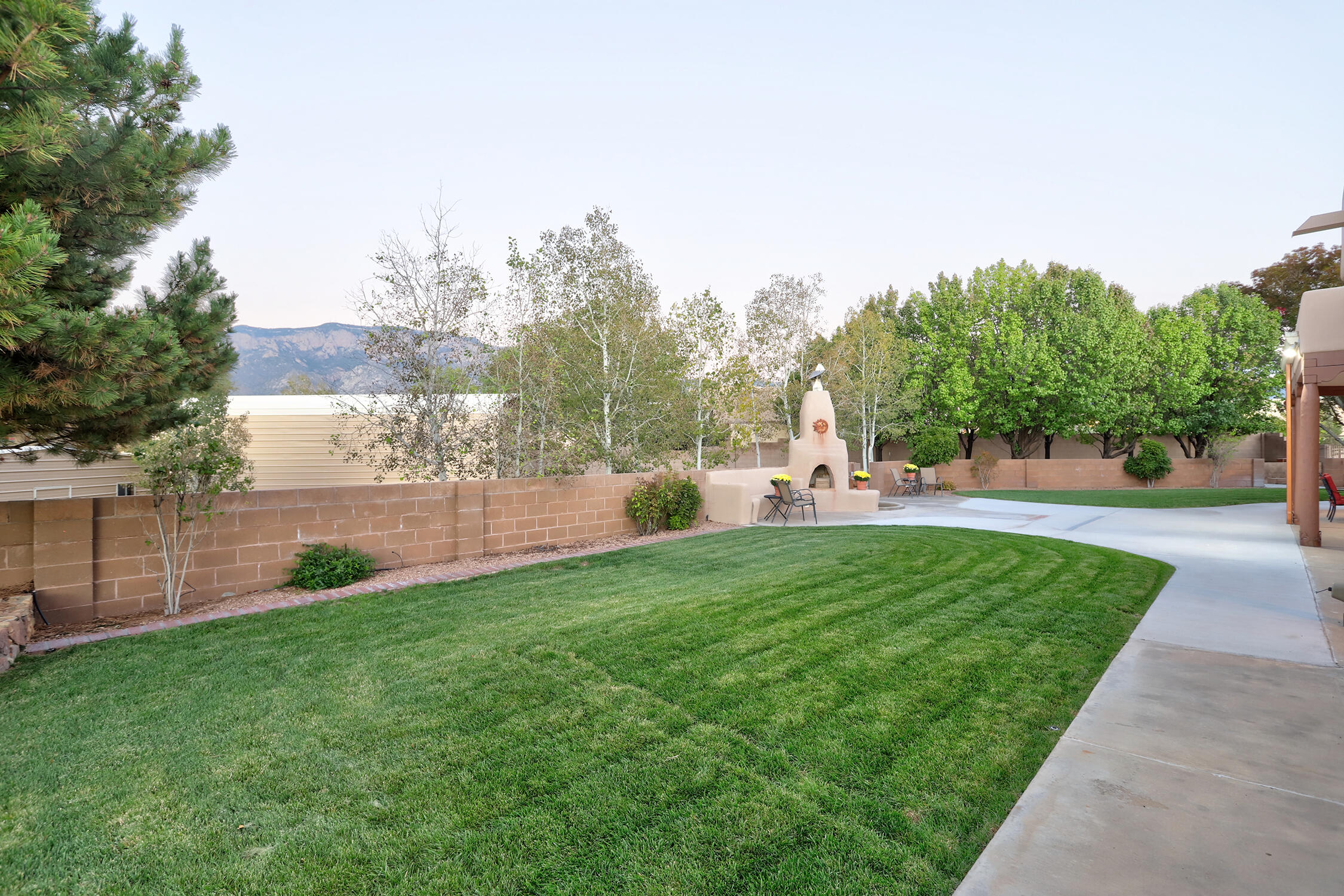 Photo 8 — 9175 Wilshire Avenue NE