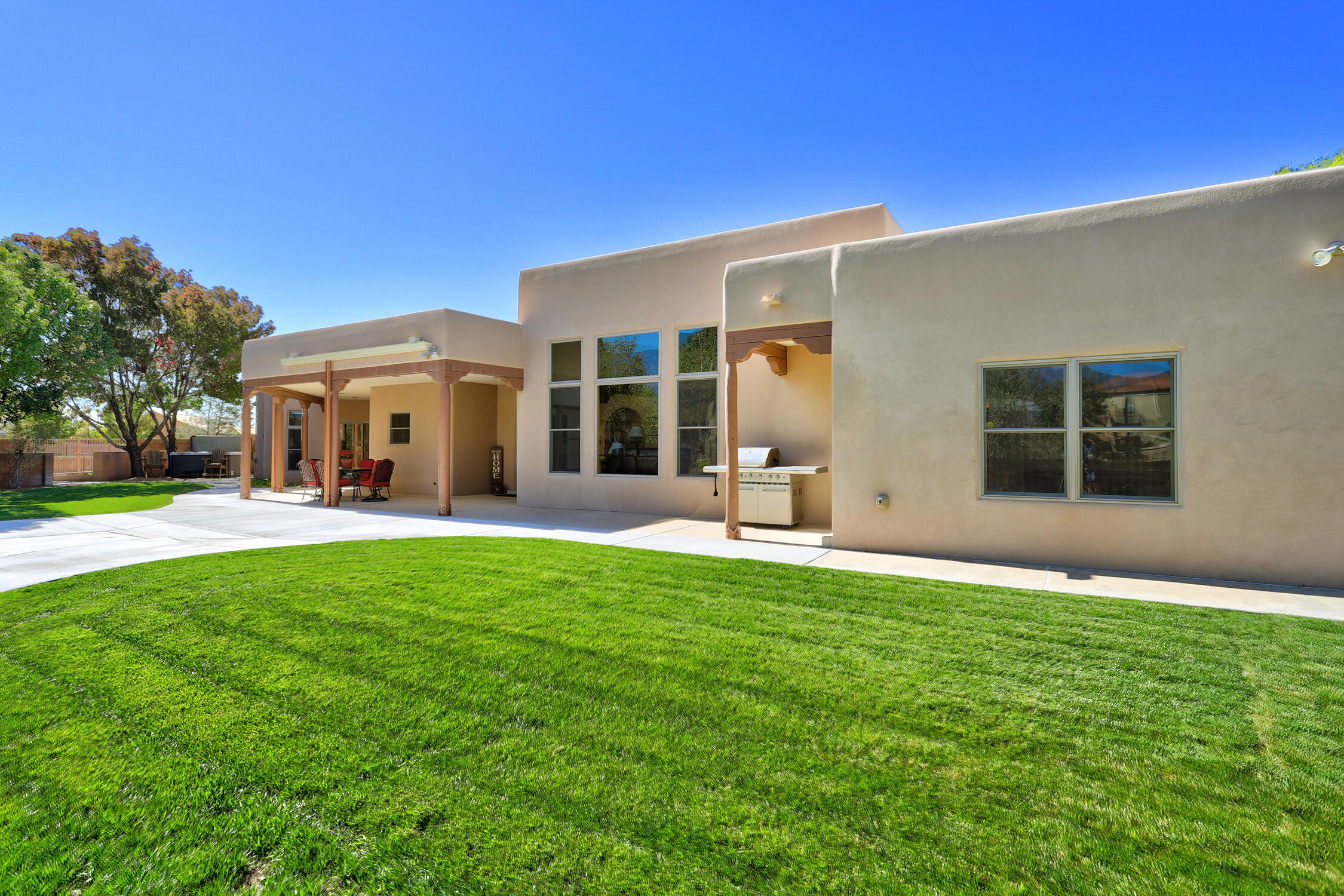 Photo 7 — 9175 Wilshire Avenue NE