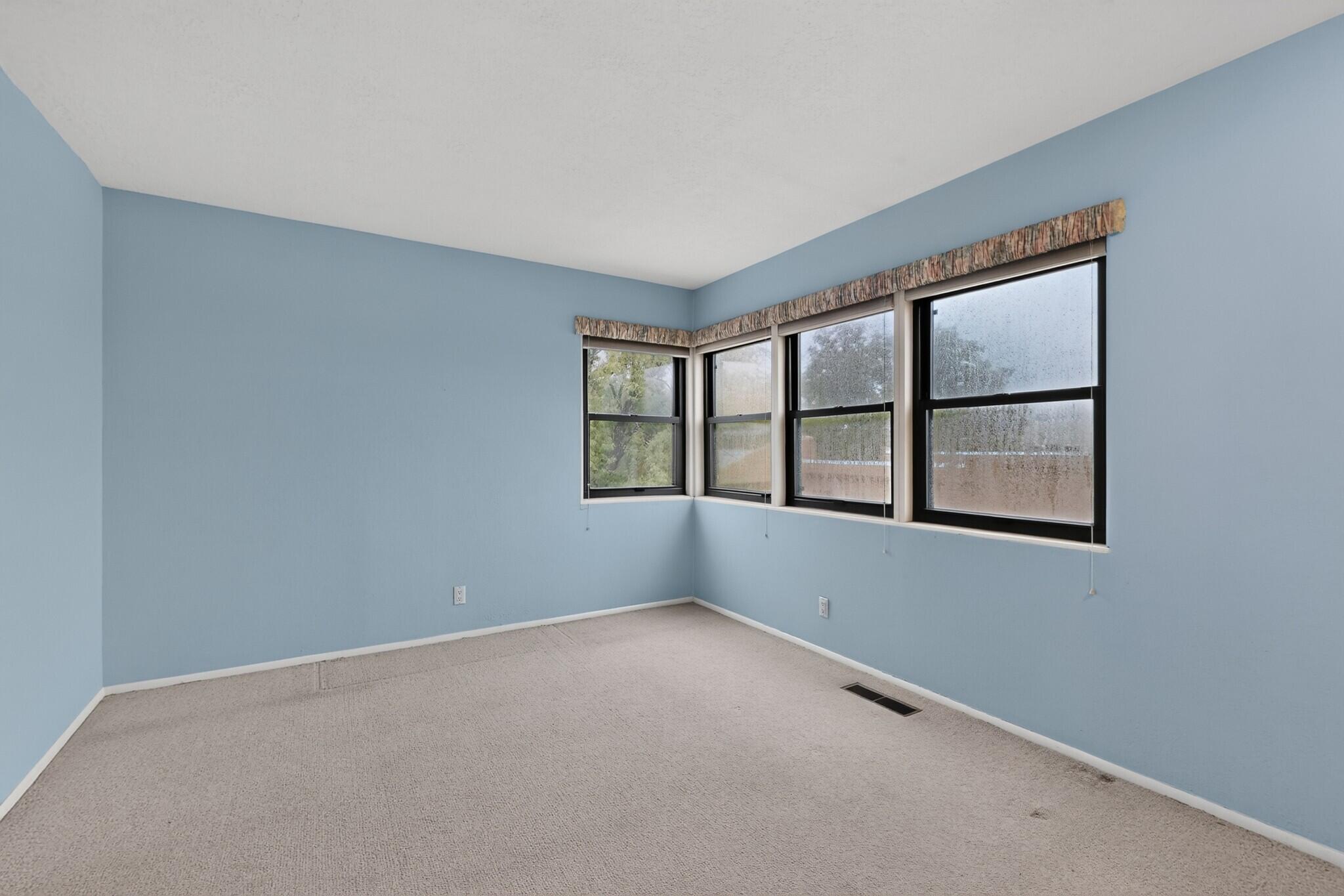 Photo 19 — 2925 Cutler Avenue NE