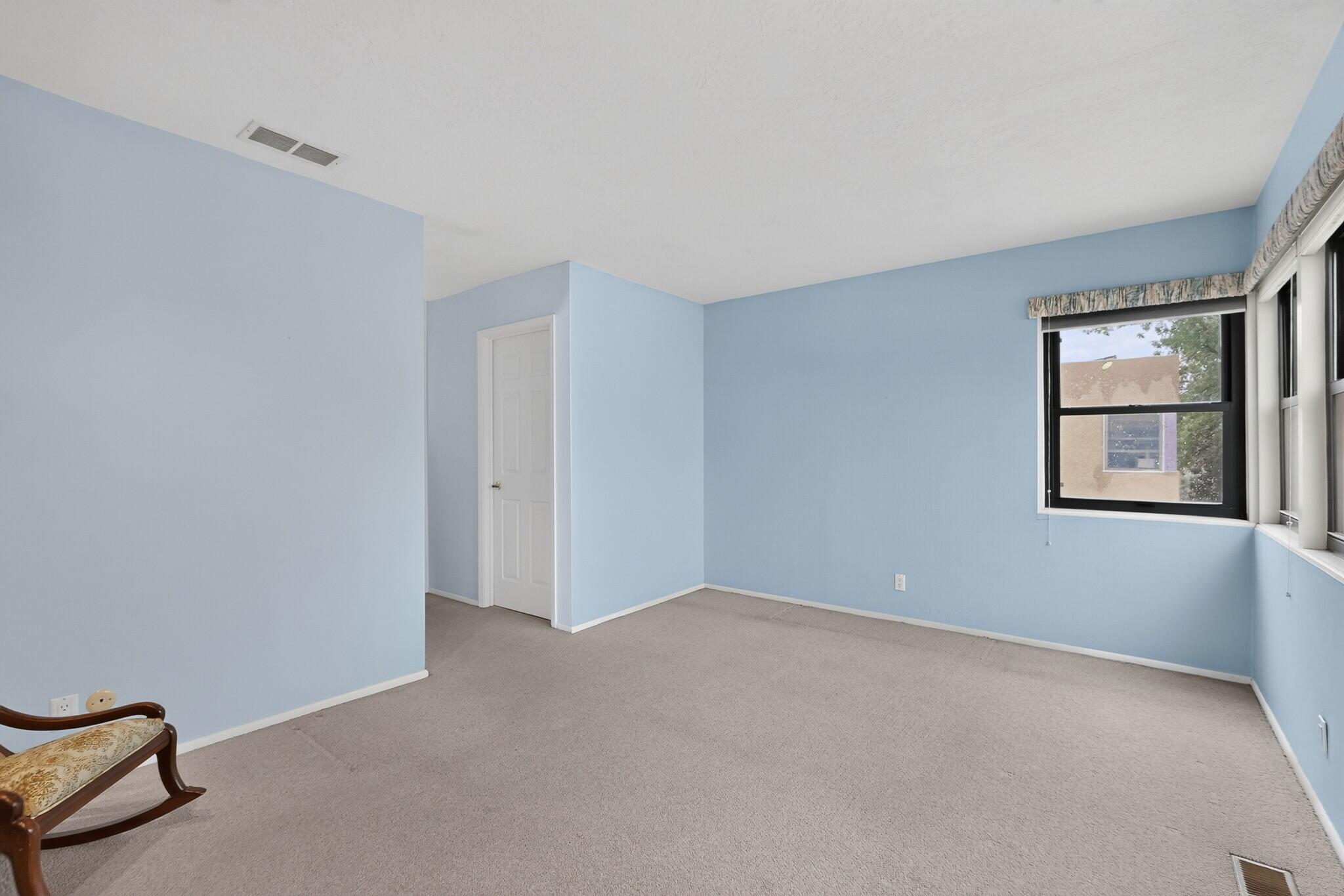 Photo 18 — 2925 Cutler Avenue NE