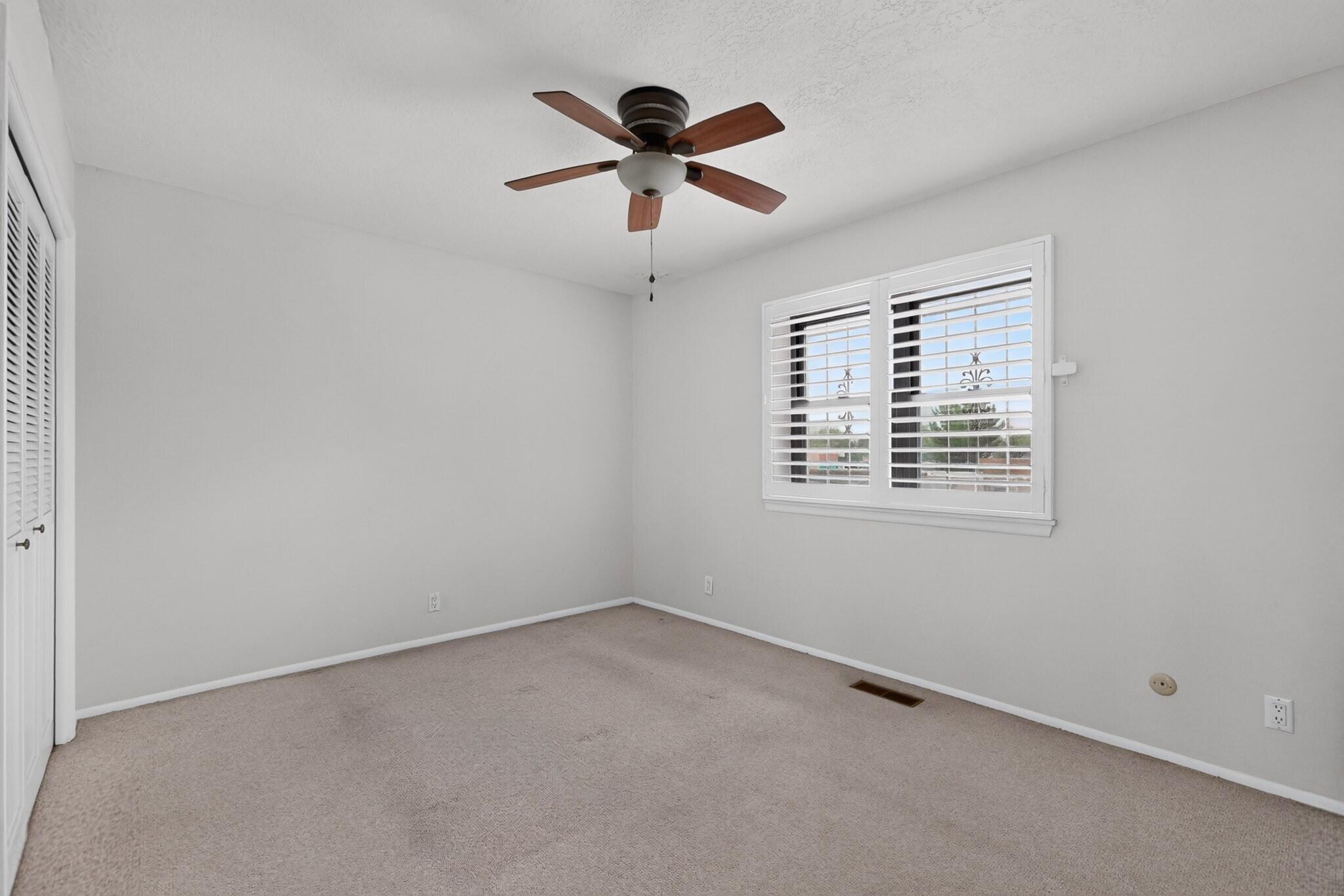 Photo 13 — 2925 Cutler Avenue NE