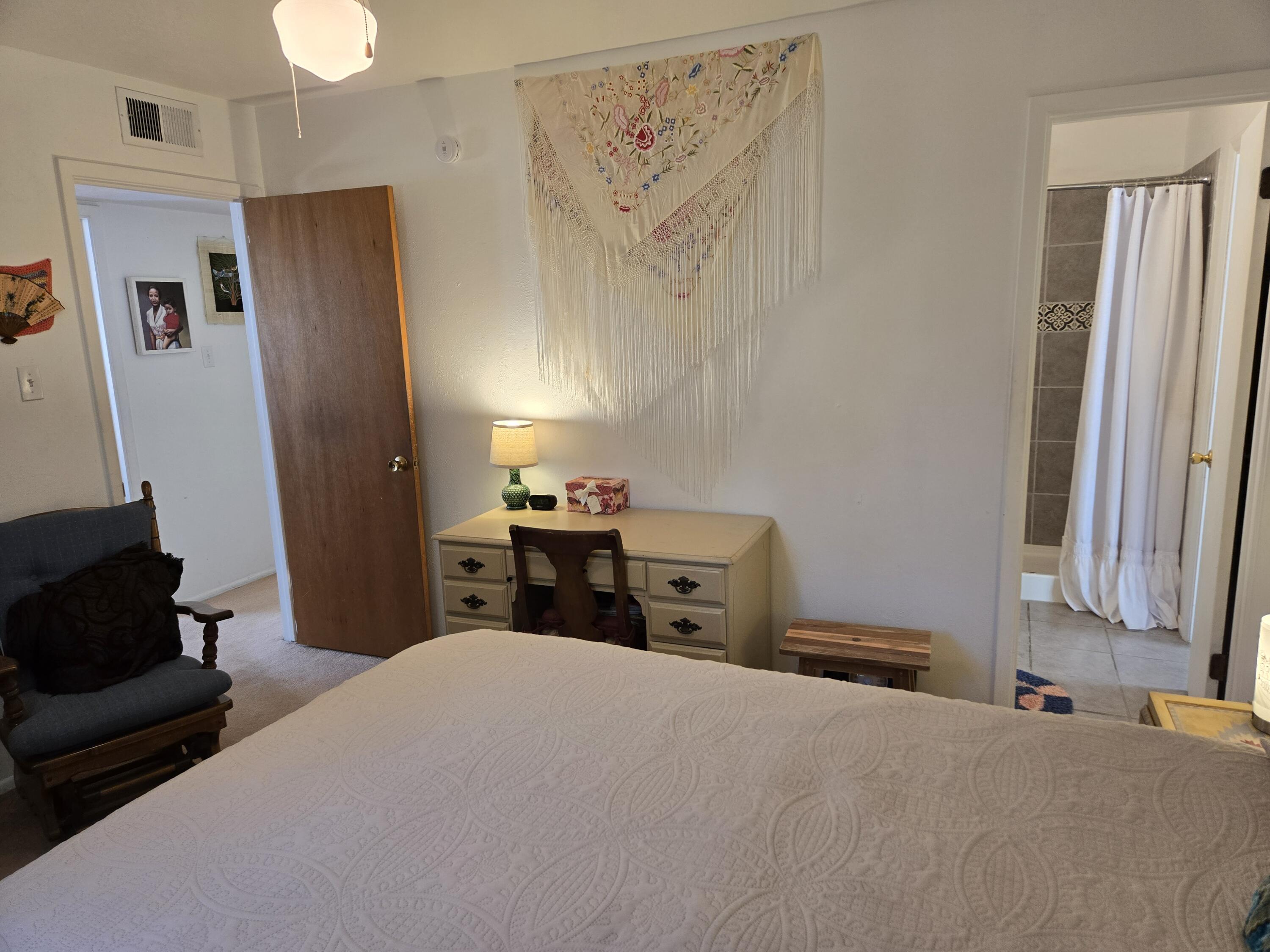 Photo 11 — 12908 Granite Avenue NE