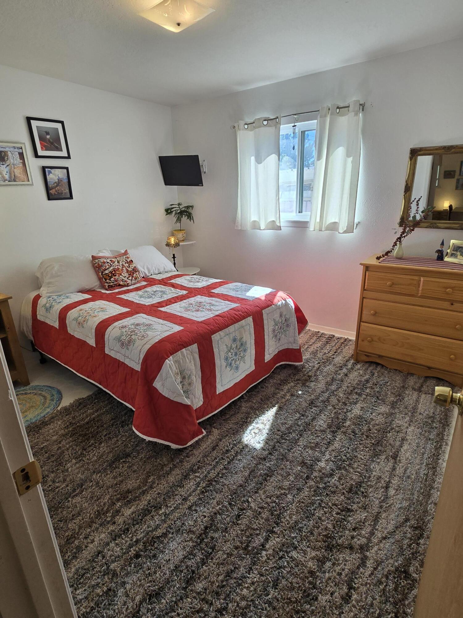 Photo 14 — 12908 Granite Avenue NE