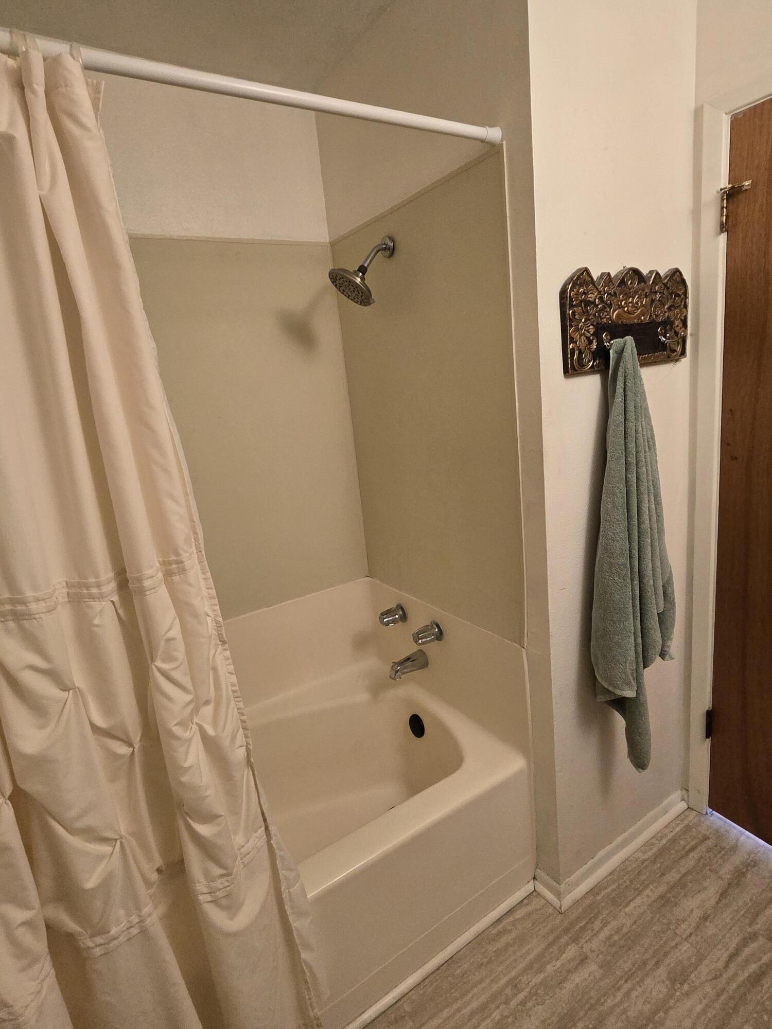 Photo 18 — 12908 Granite Avenue NE
