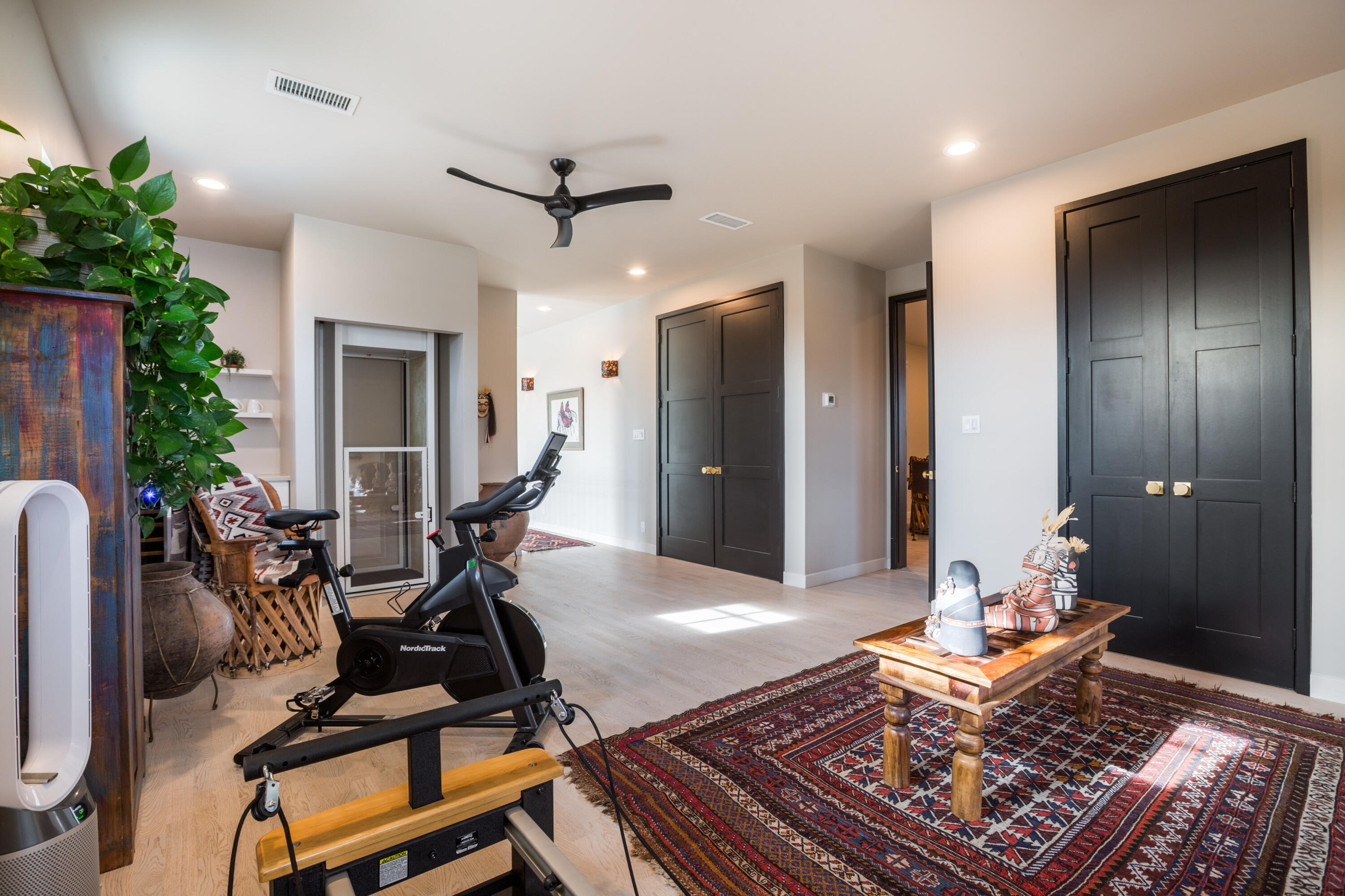 Photo 3 — 2309 Mananitas Lane NW