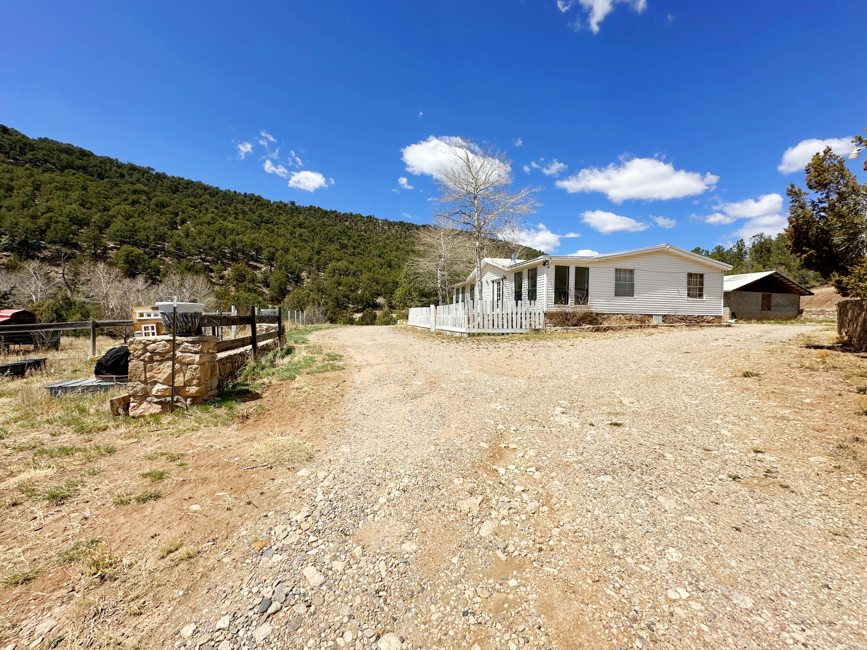 53 County Road B44C, Pecos, NM 87552