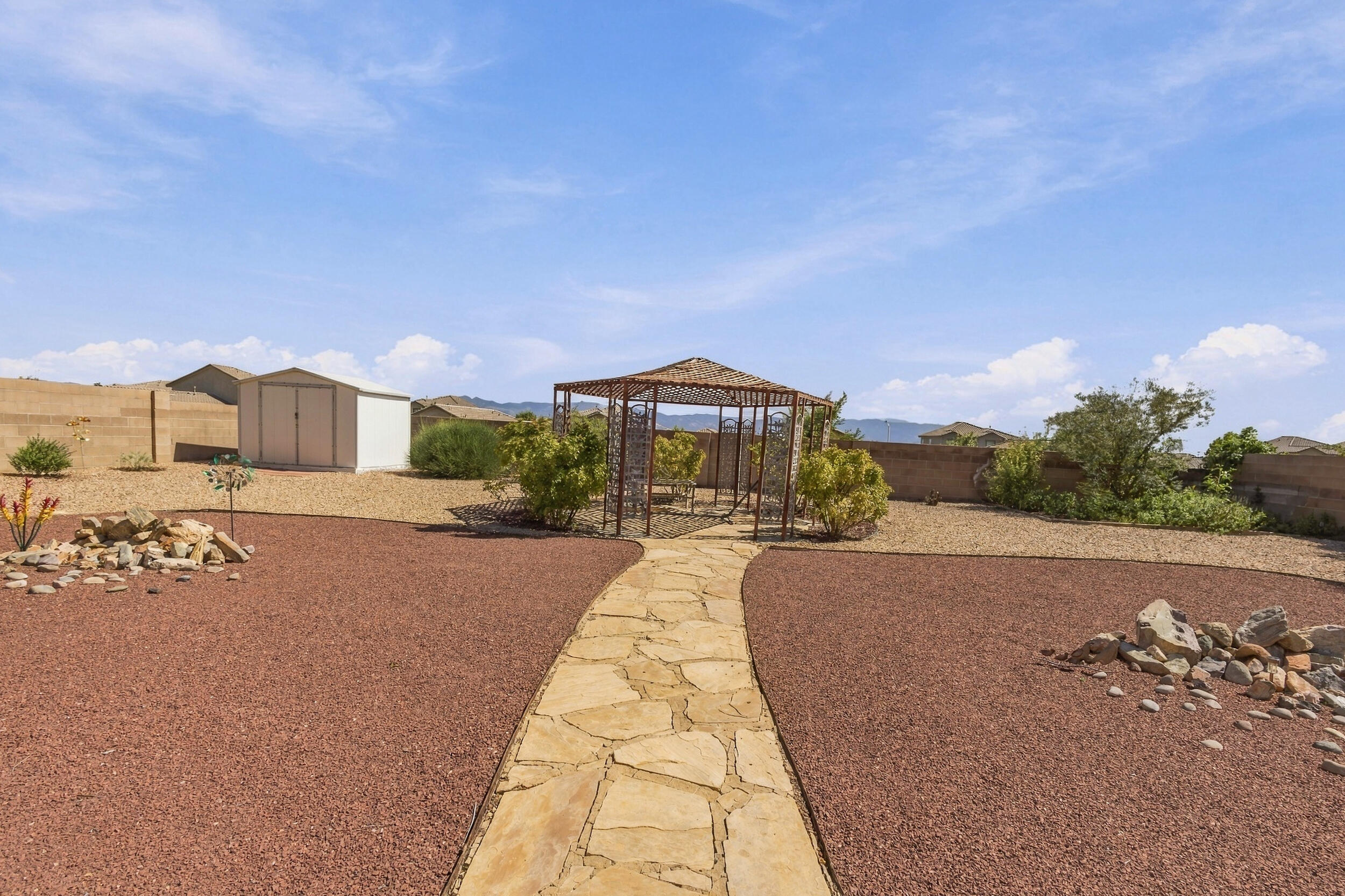 Photo 10 — 1521 Bosque Vista Loop NW