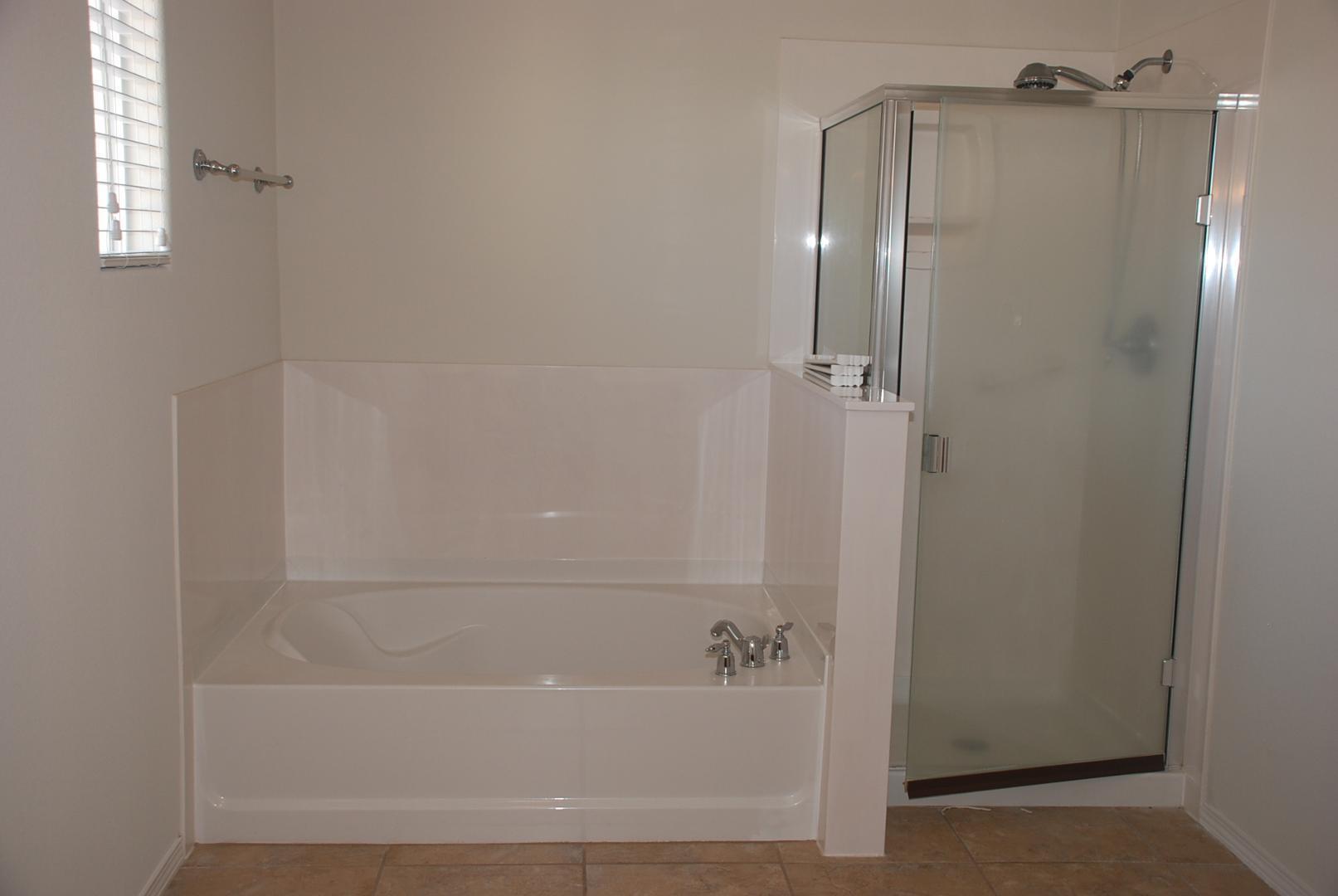 Photo 2 — 1471 Libertado Court NW